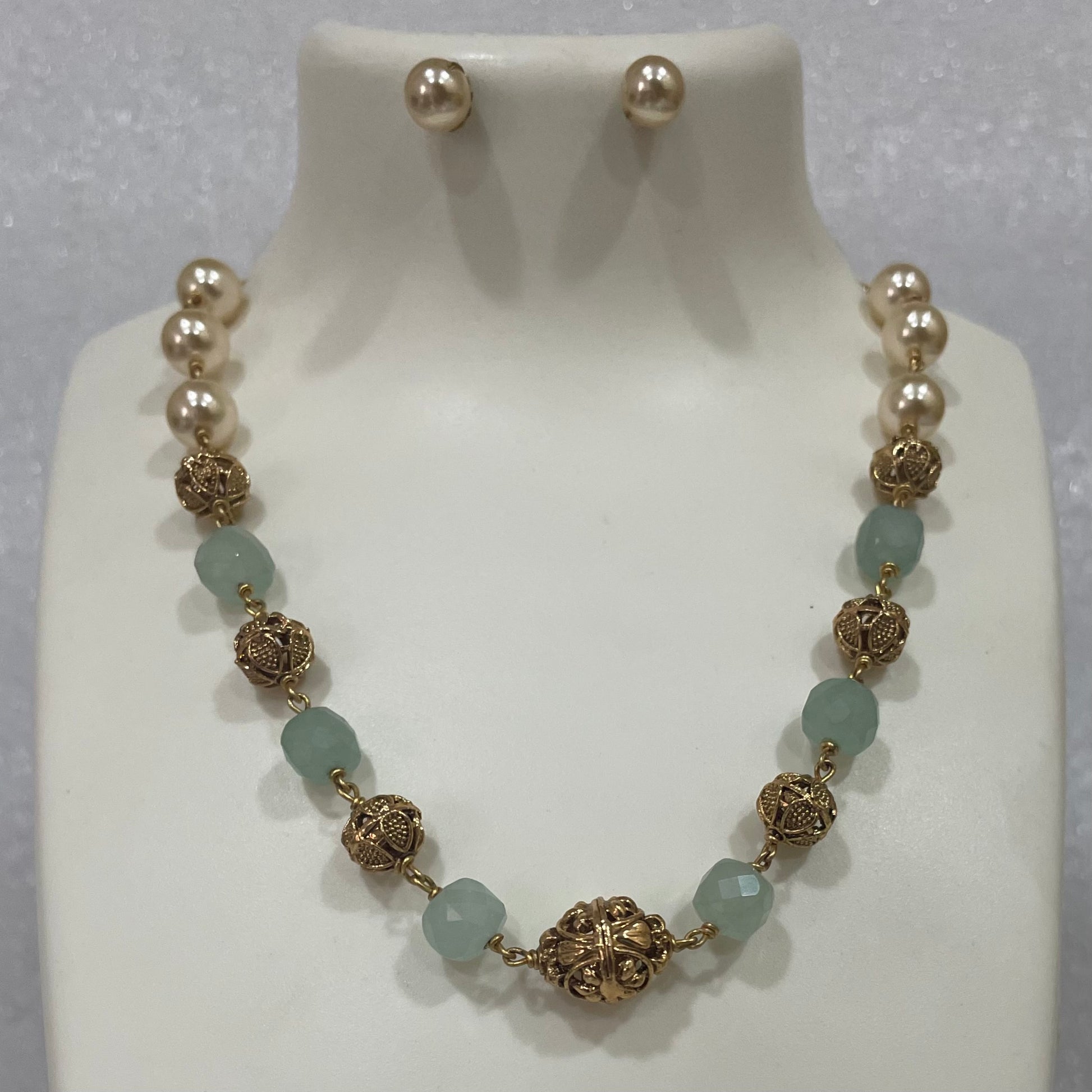 Chain Necklace with moti and beads N1118 1118