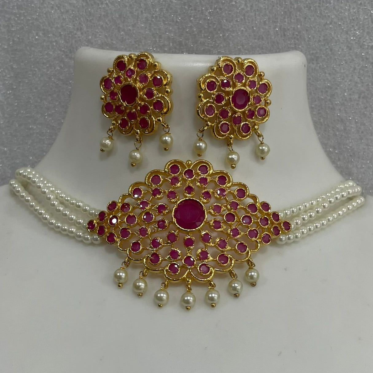Red diamond choker CH1121