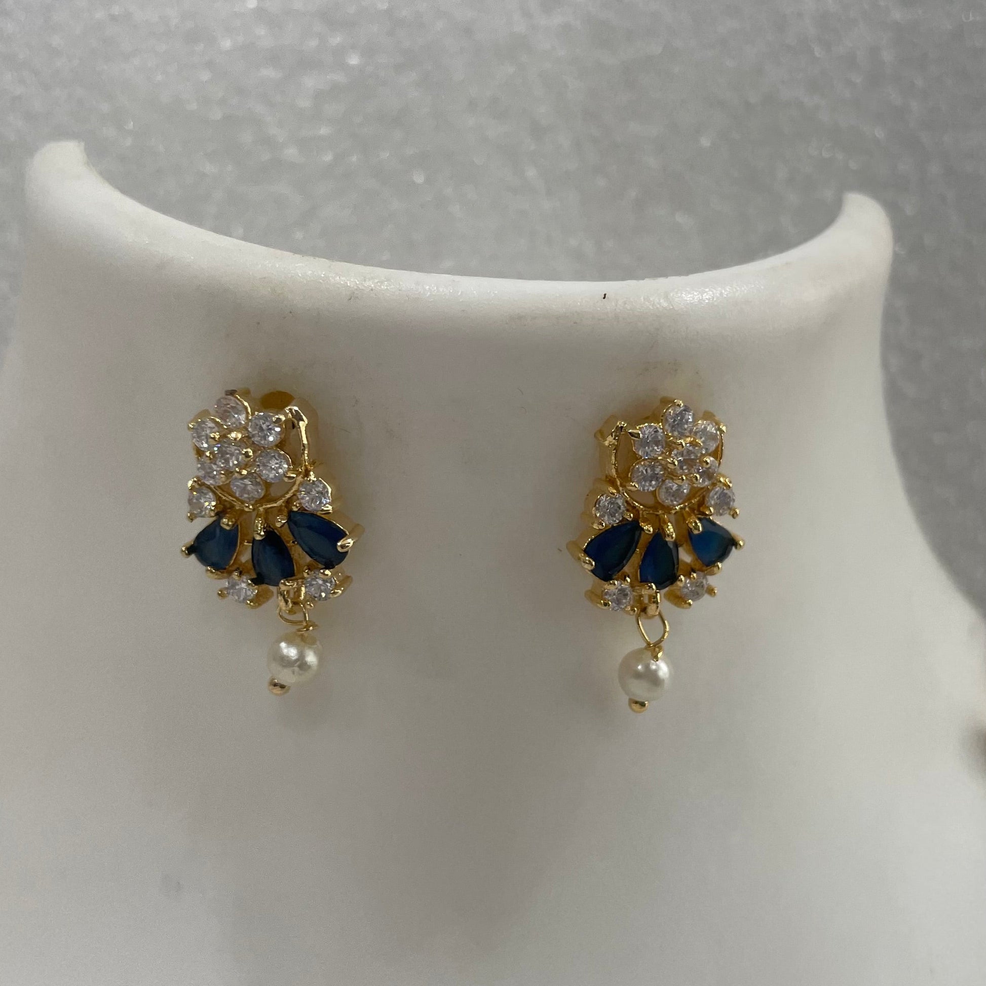 AD and pearl choker CH1103