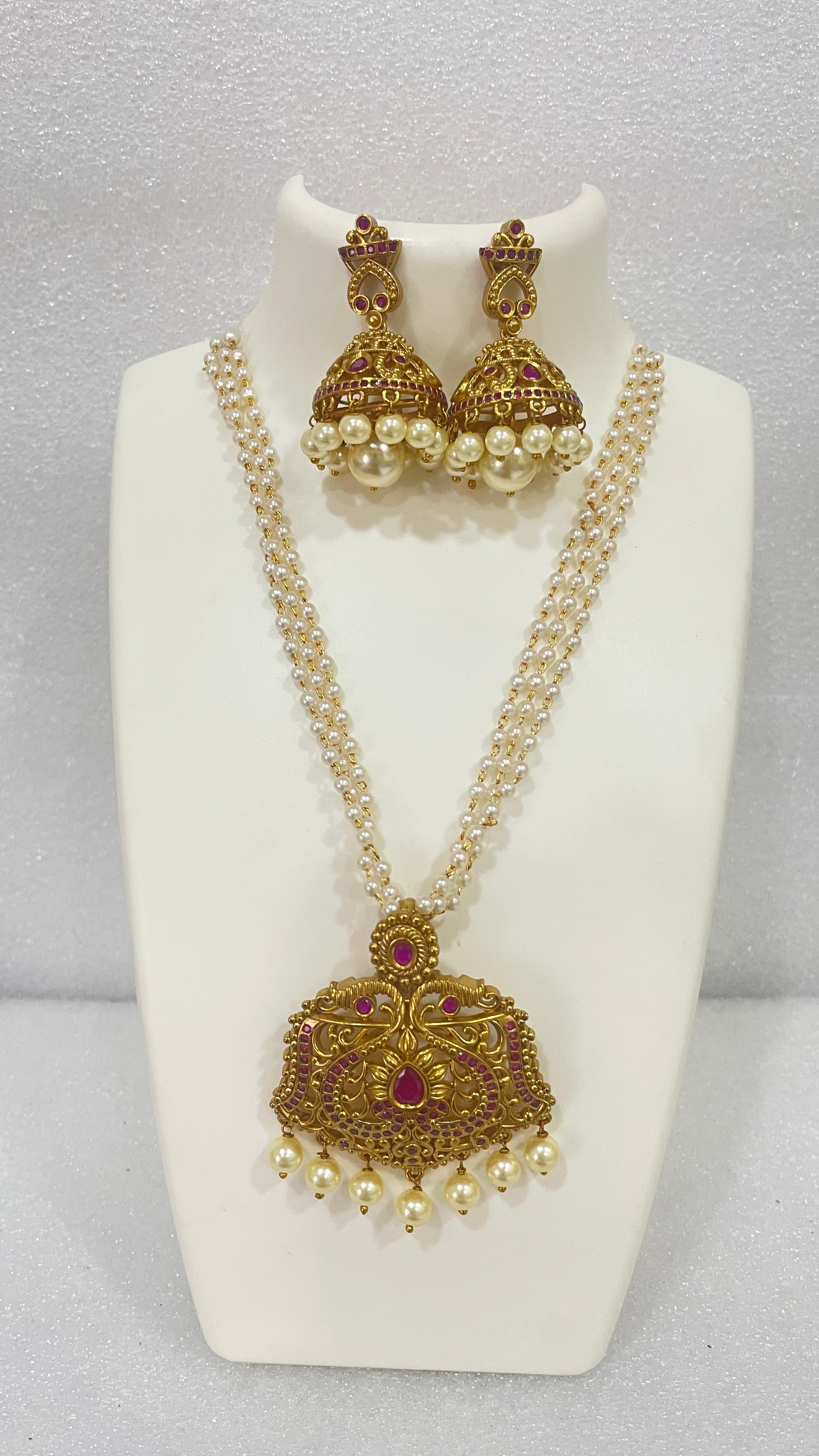 Antique finish red locket set with pearl strands L1116 1116