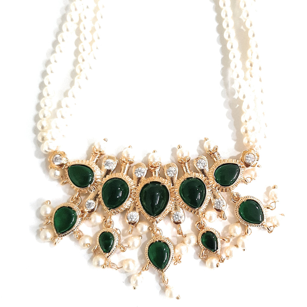 Green Pota (Uncut) American Diamond Maharashtrian 5-leaves Tanmani Set