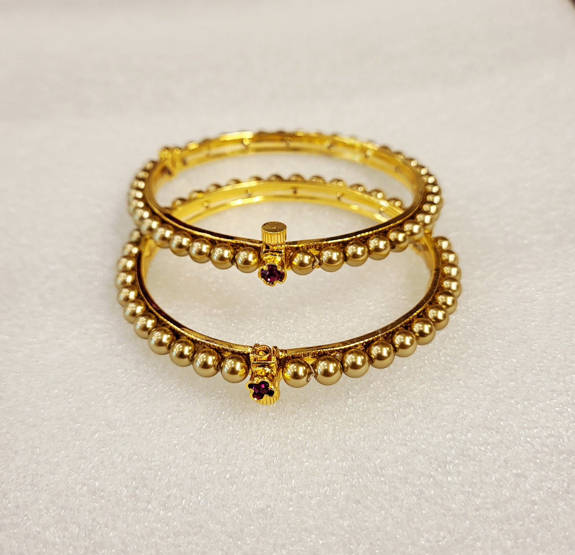 Golden Pearl Bangles m660 660