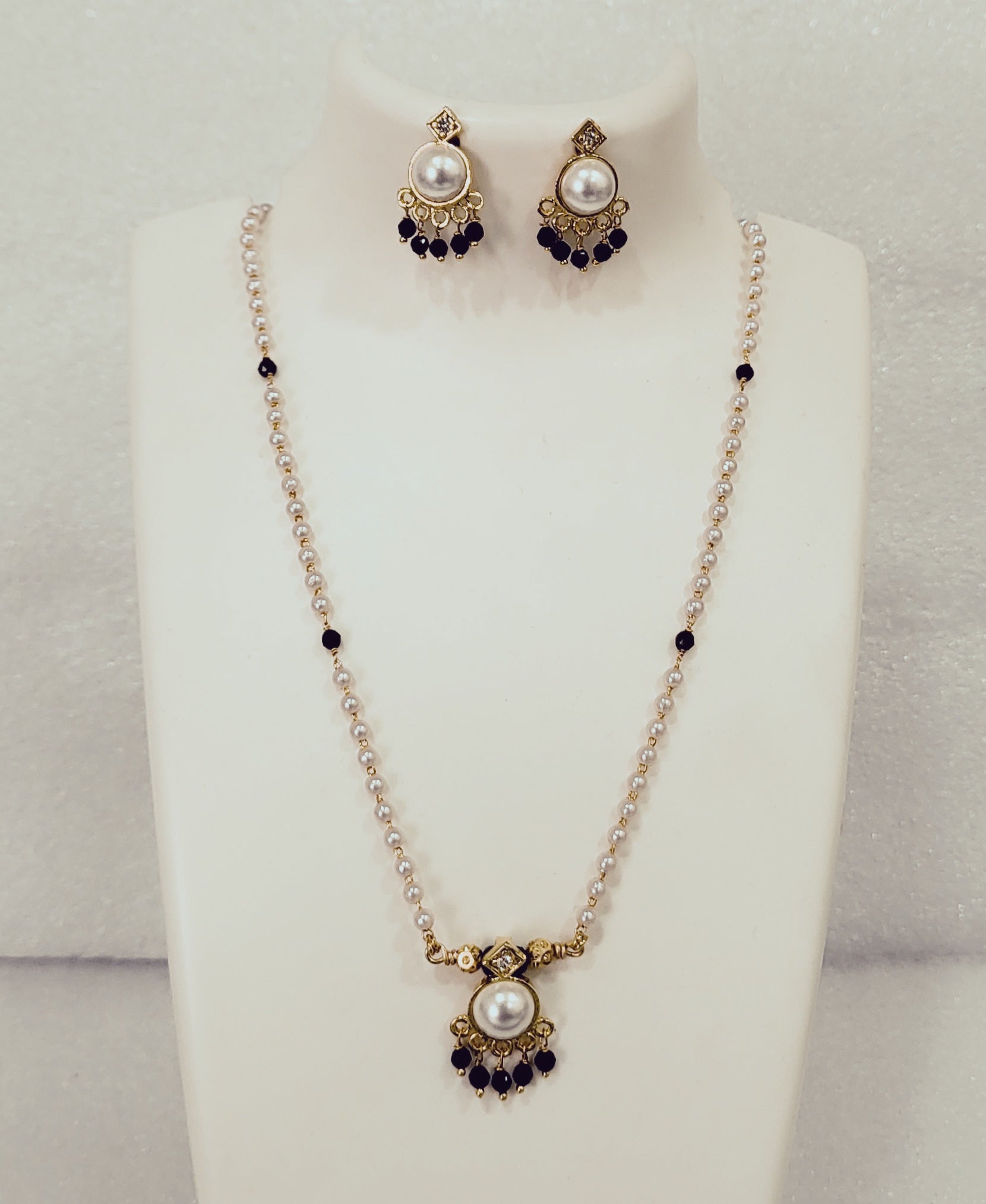 Single Wati Mangalsutra m700 700