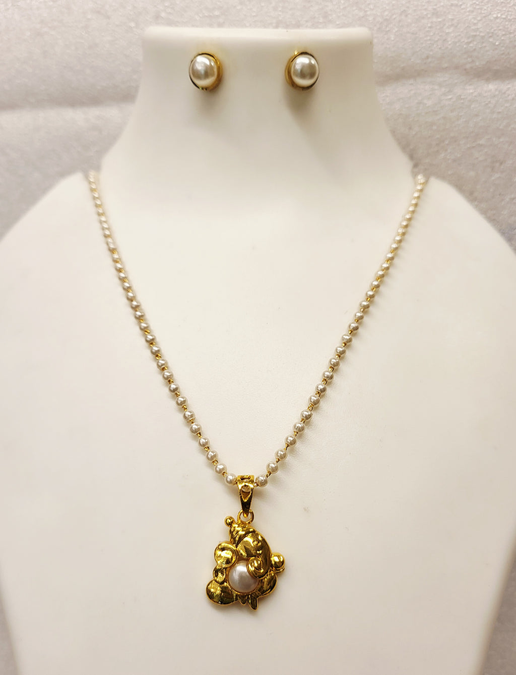 Ganapati Locket for Women / Men m750 750