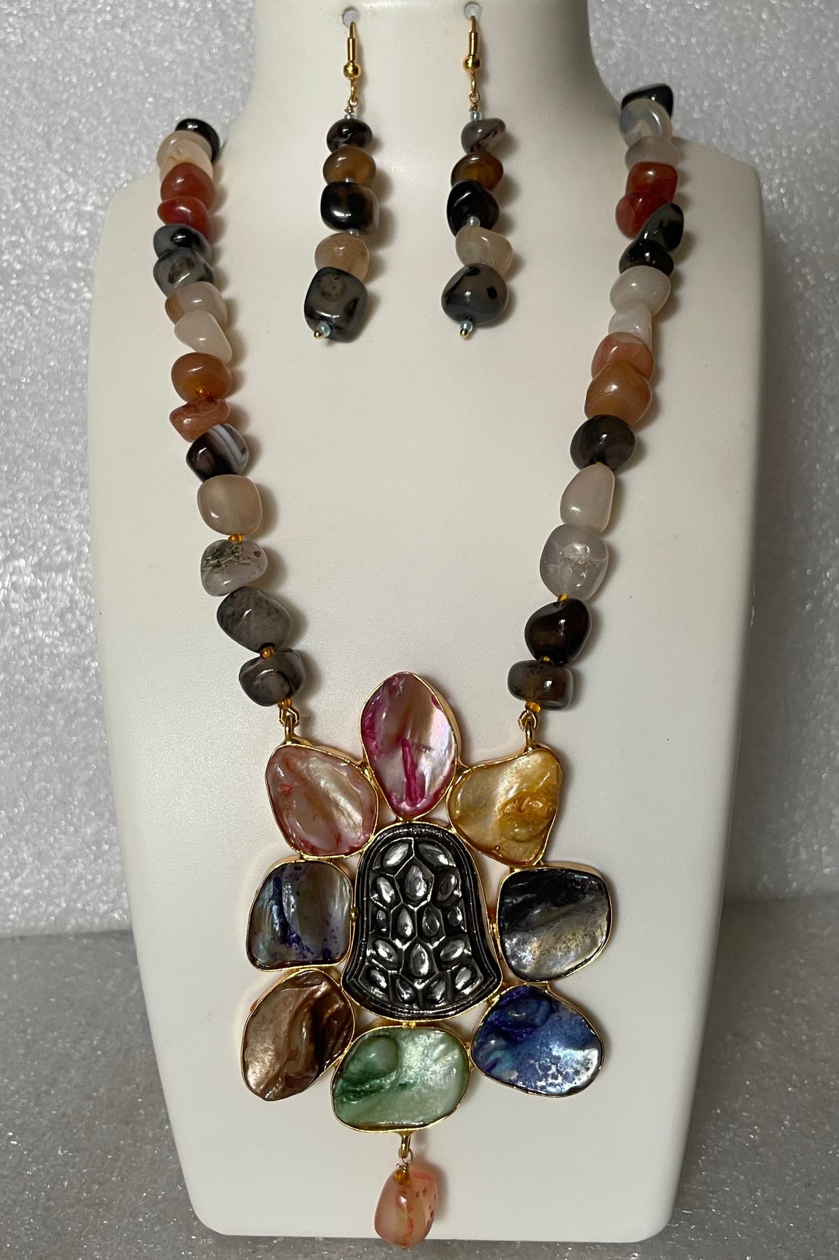 Abstract  Necklace N1164 1164