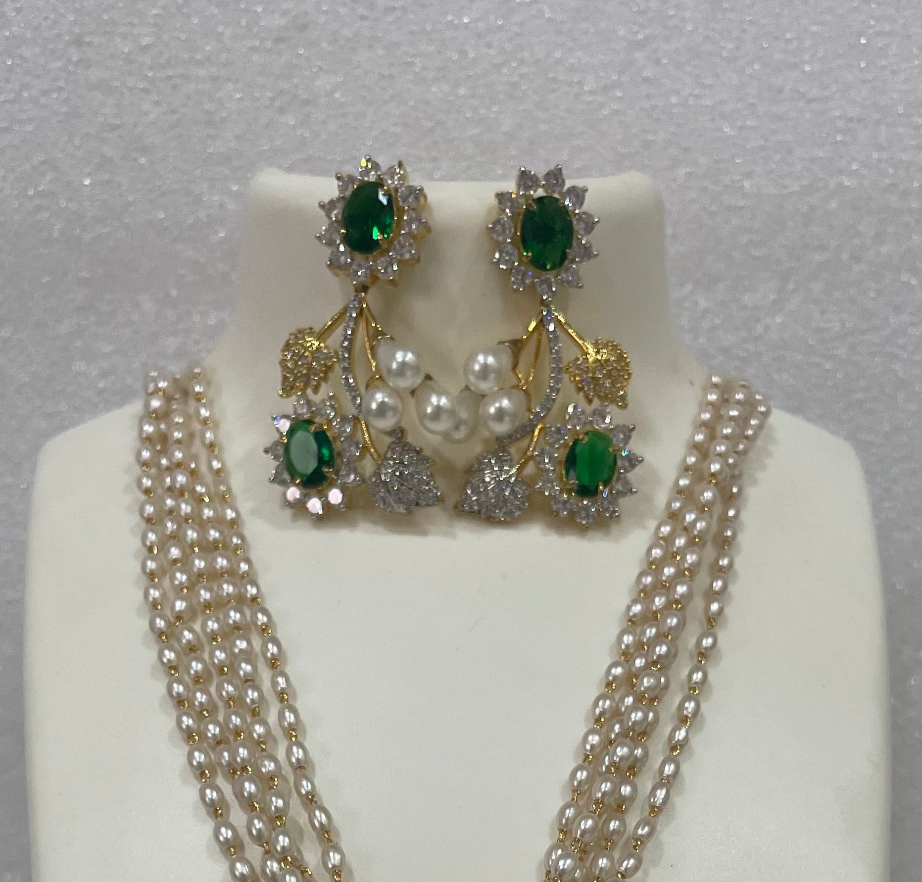 AD Mayur Locket Set with pearl strands L1107 1107