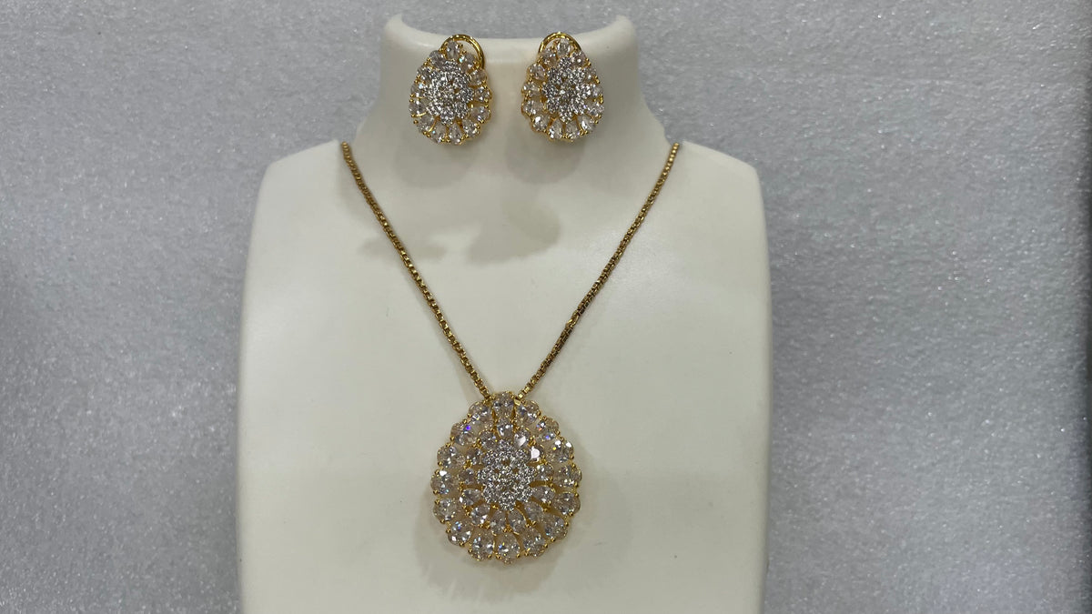Pear Shaped American Diamonds Cluster Set m354