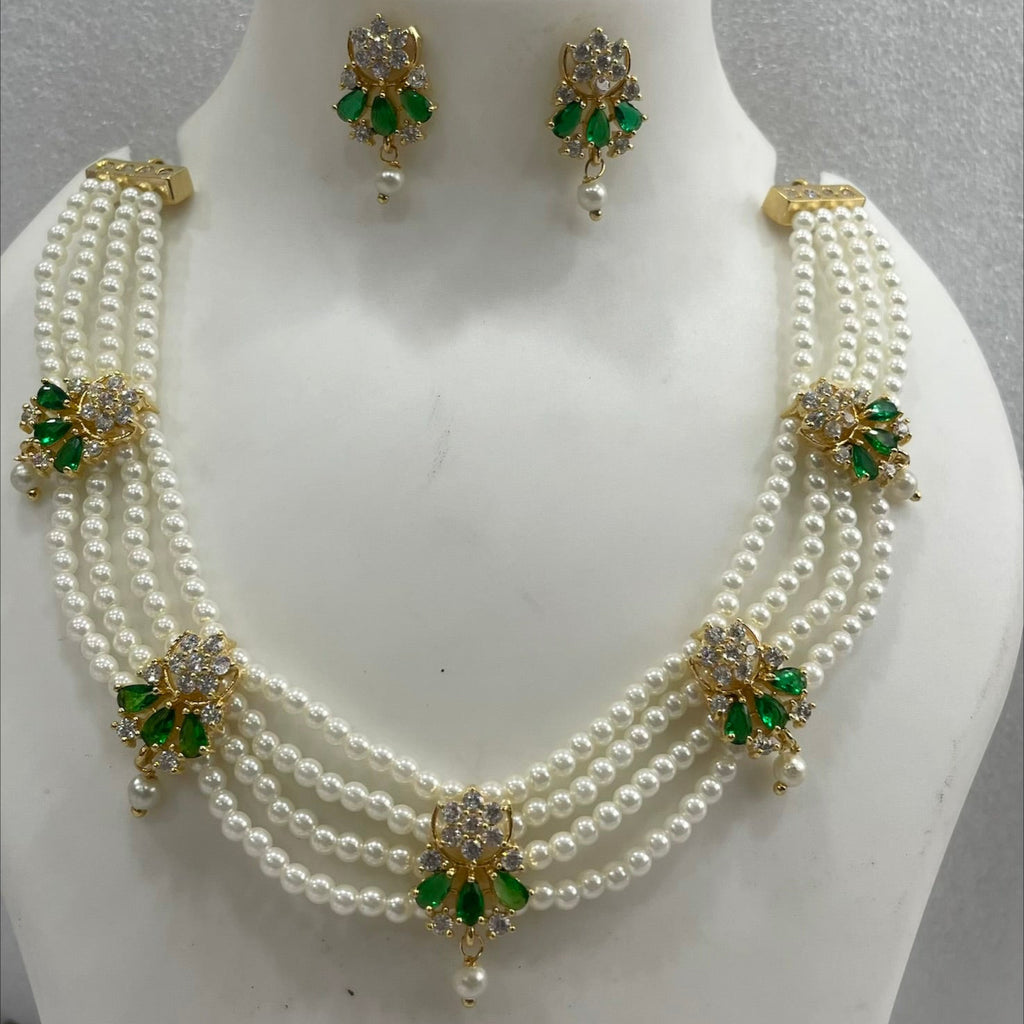 AD and pearl choker CH1103