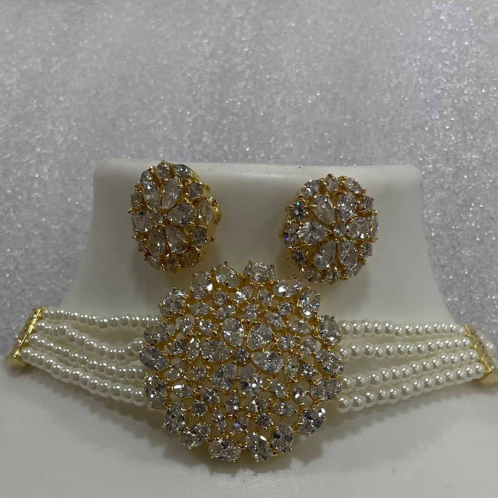 White AD flower Choker CH1118