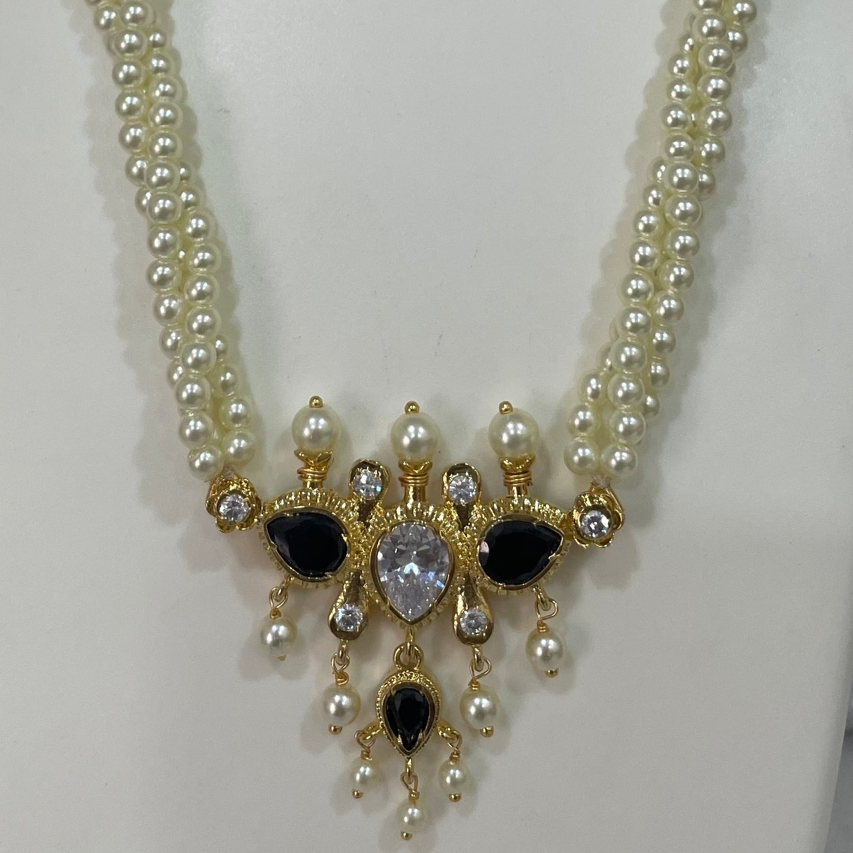 Black white 3 paan Tanmani TN1111 1111
