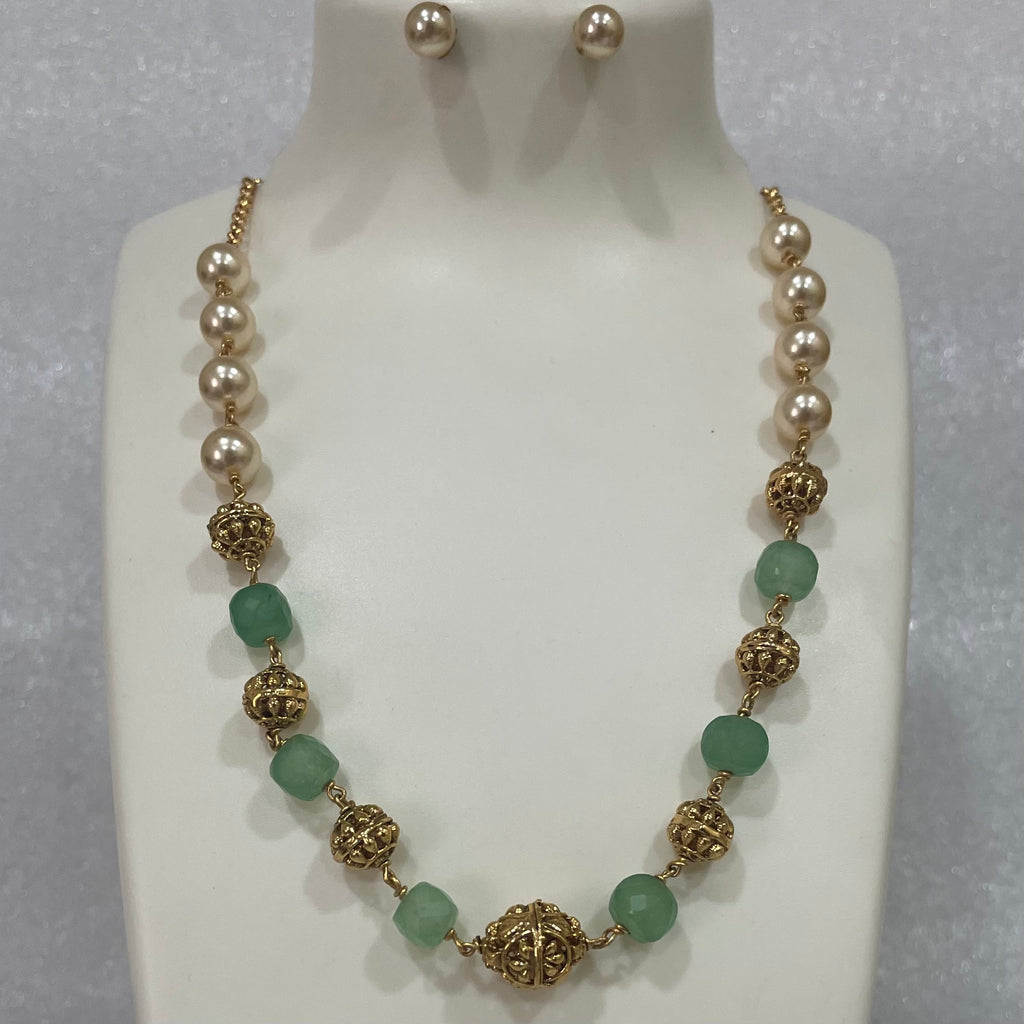 Chain Necklace with moti and beads N1118 1118