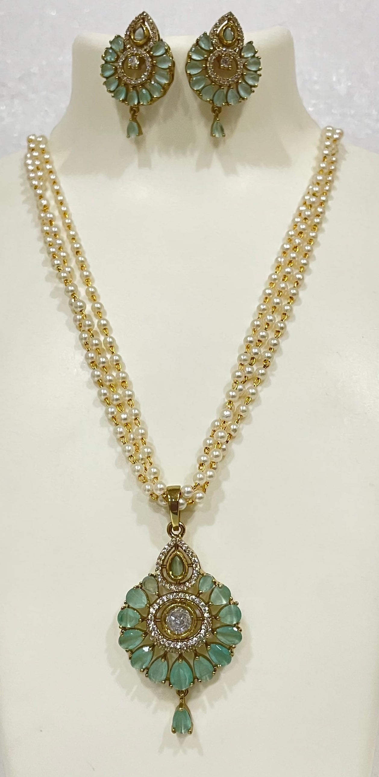 Leaf shaped AD Locket Set with Pearl strands L1103 1103