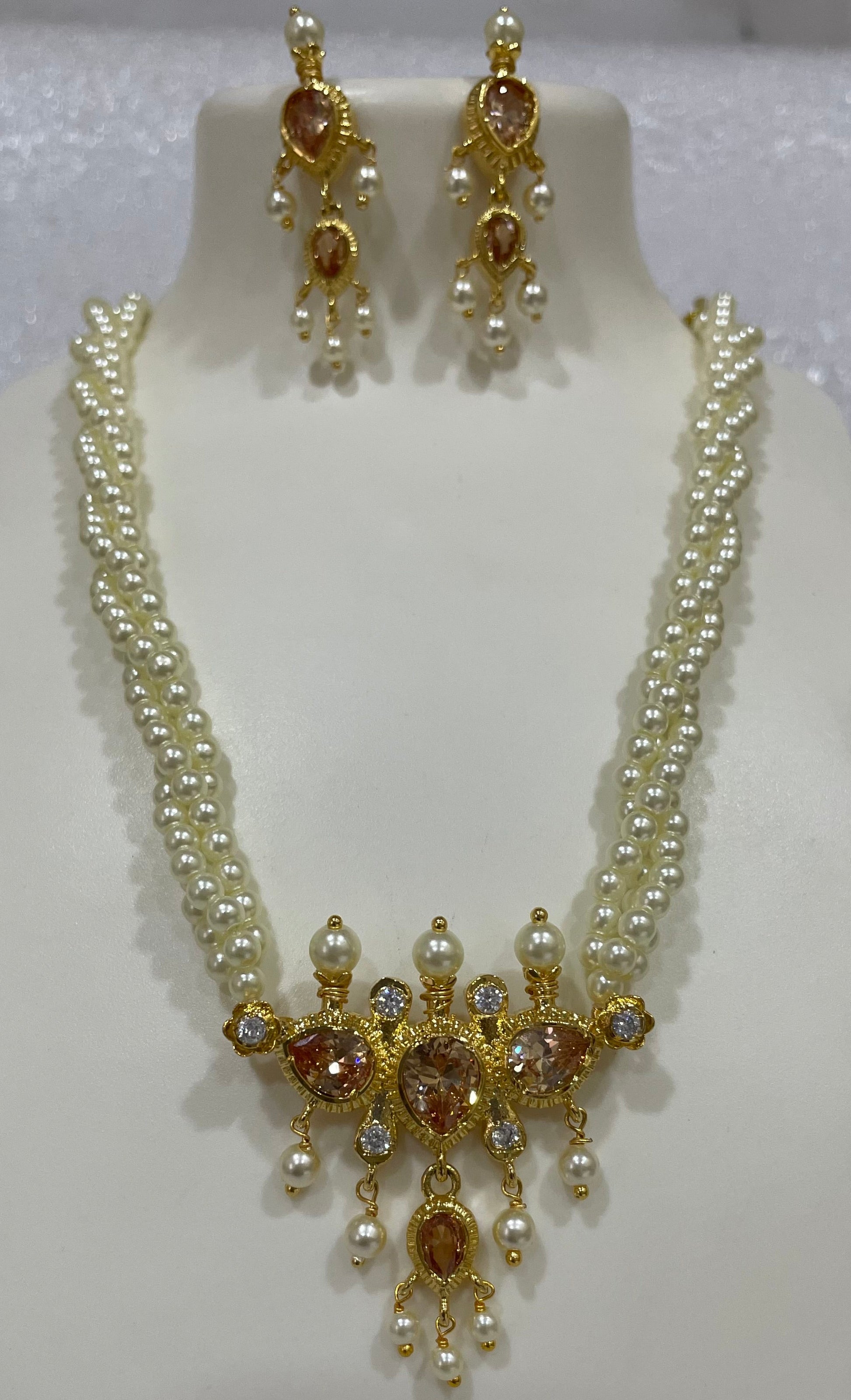 Champagne / yellow saphire color 3 paan Tanmani TN1120 1120