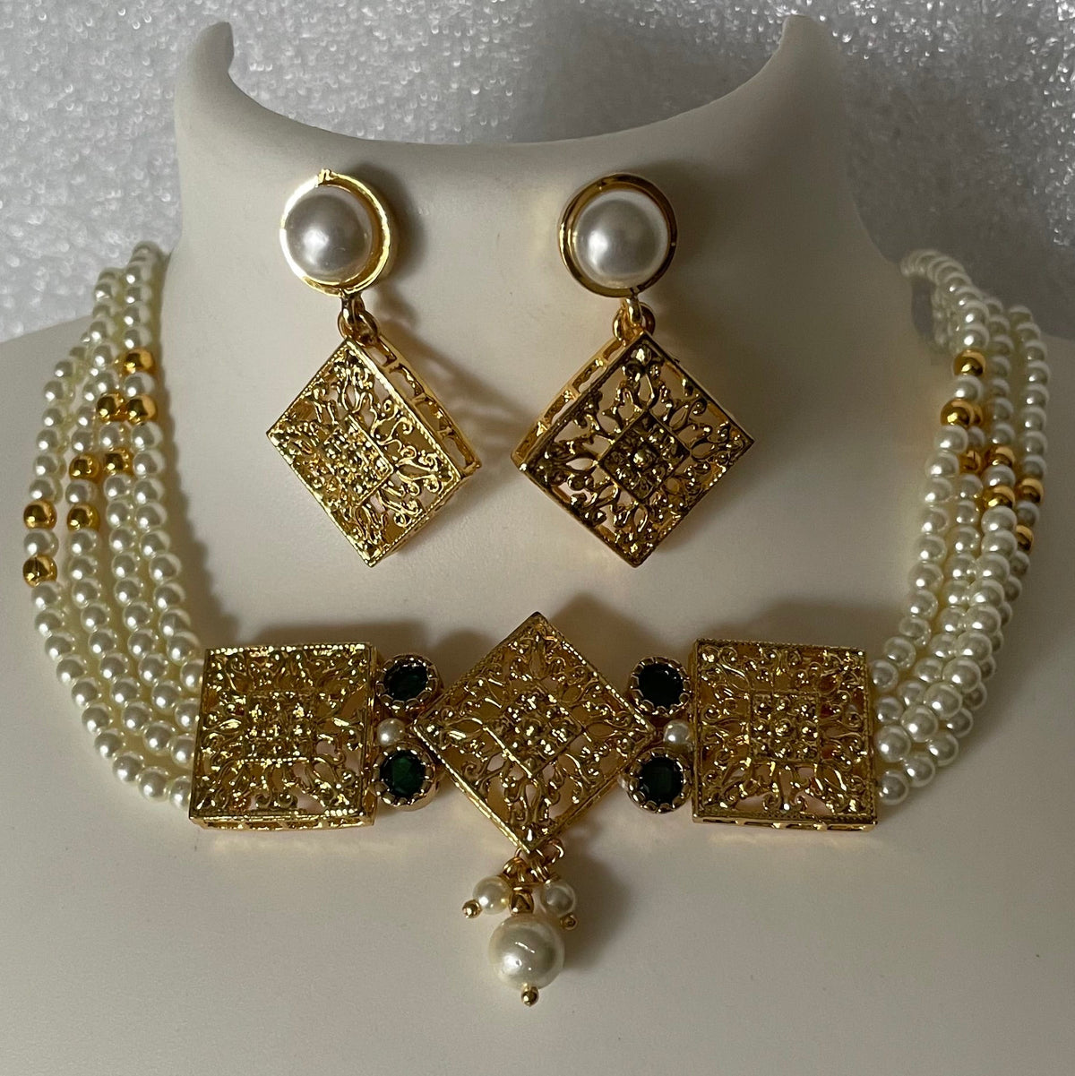 Tridala Choker CH1142 1142