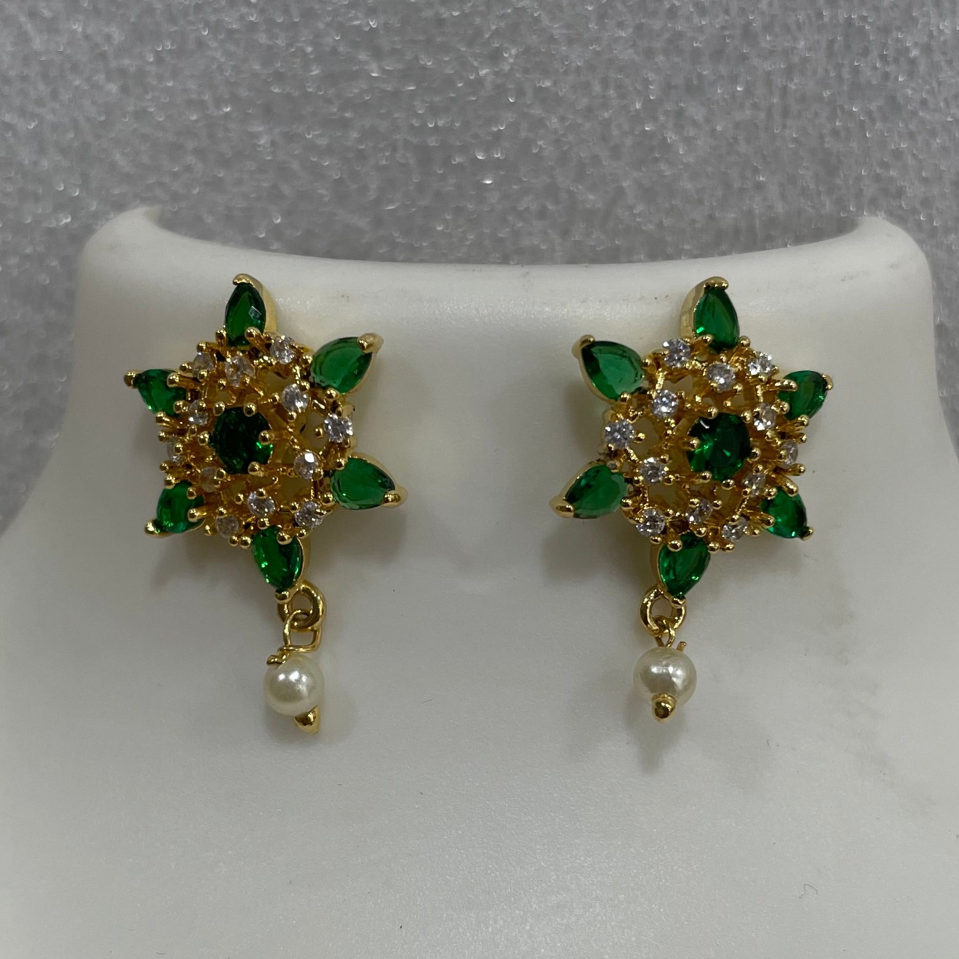 Green flower choker CH1117