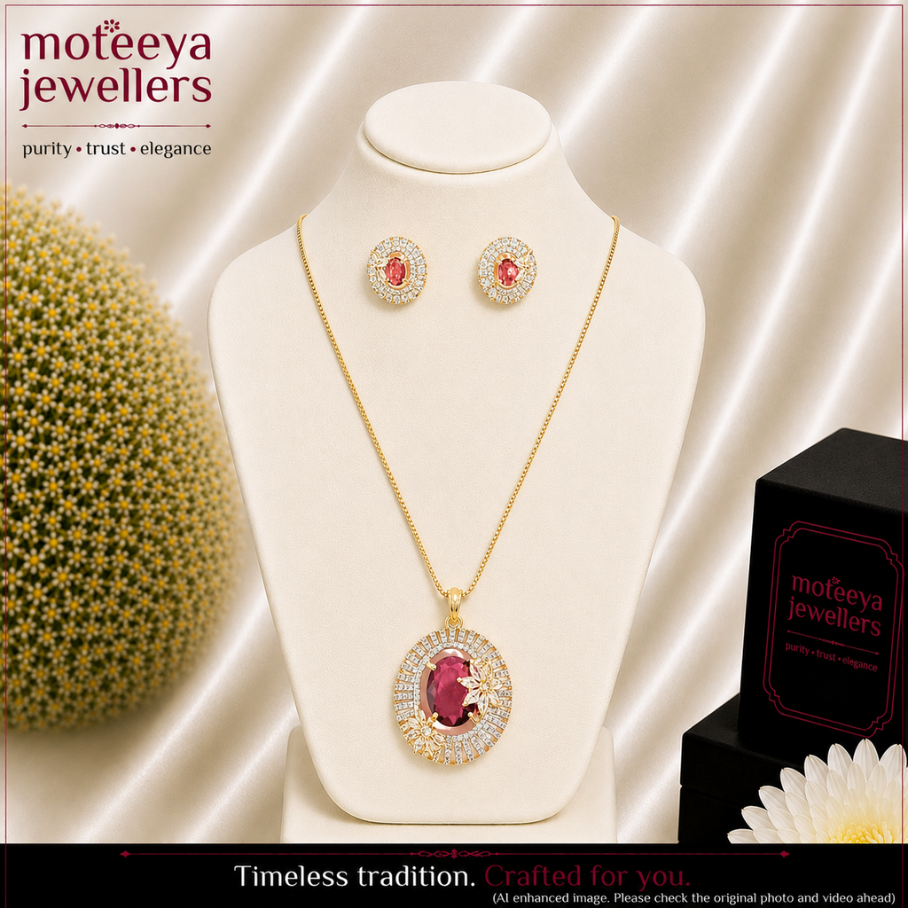 Oval Centre Piece And White American Diamond Locket Set Loc1000-1, Loc1000-2