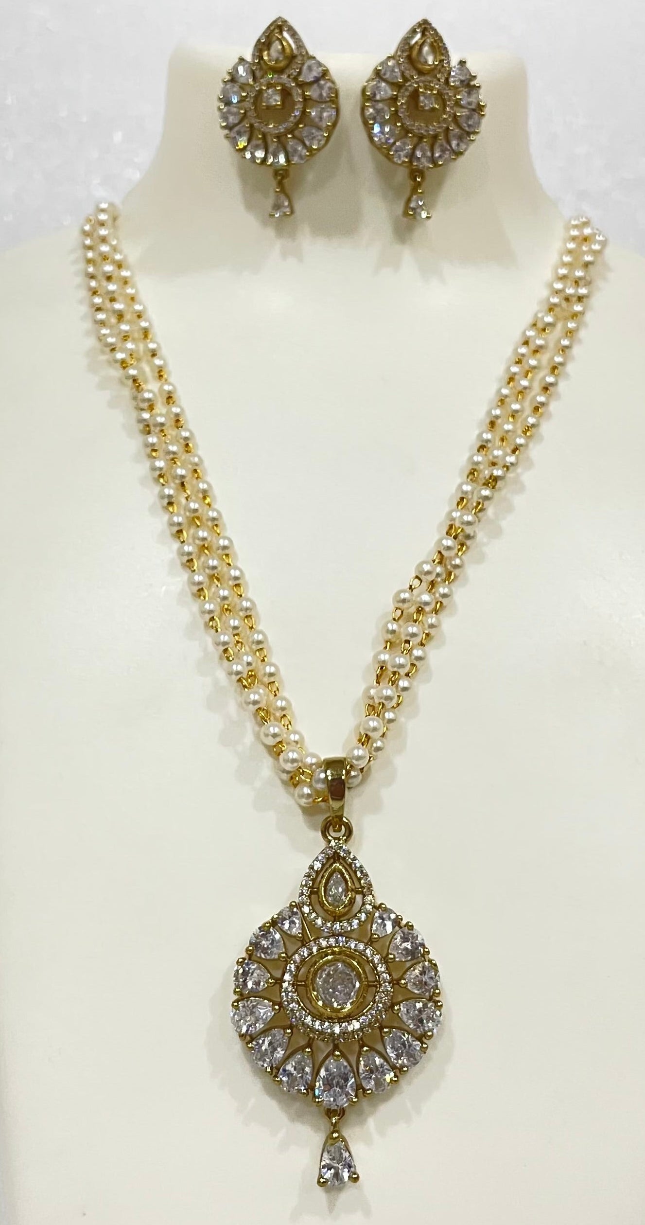 Leaf shaped AD Locket Set with Pearl strands L1103 1103