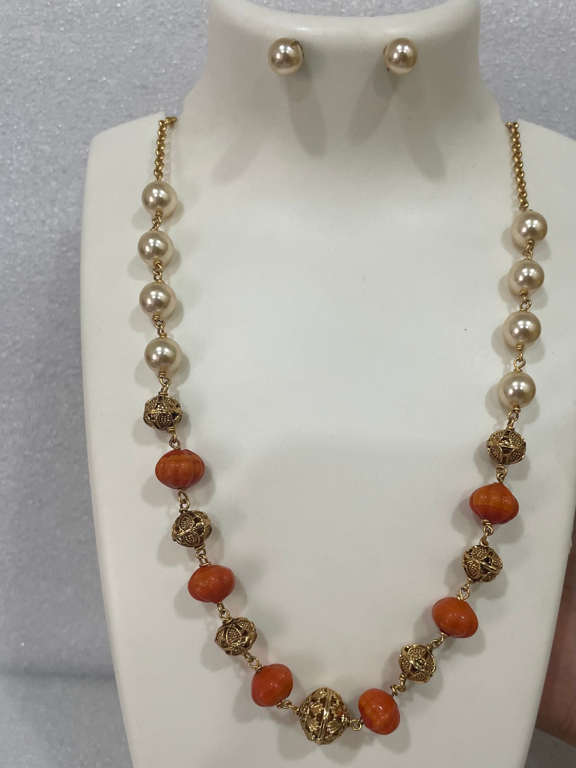 Single layer orange necklace N1120 1120