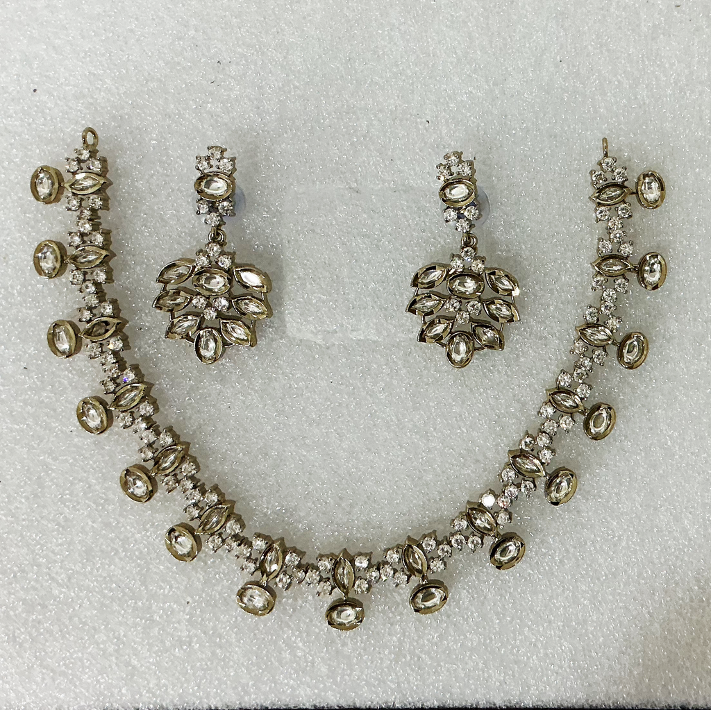 Silver finish Necklace N1112 1112