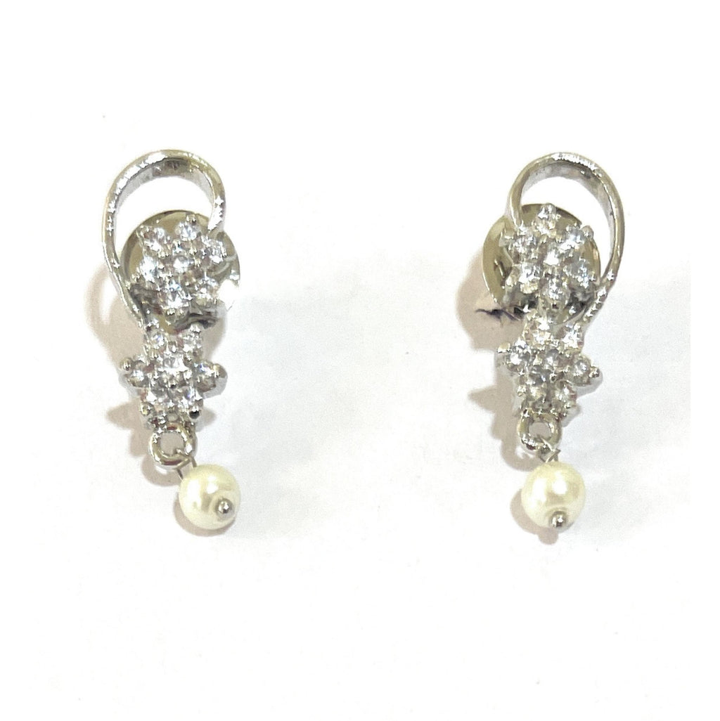 Silver Platted Flower Pair Earrings White