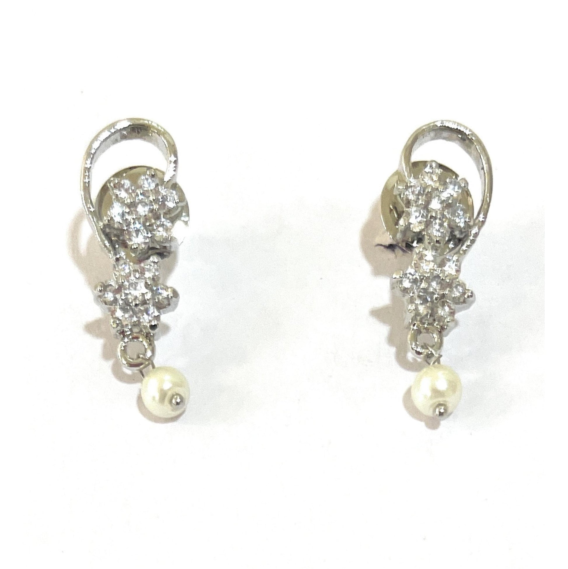 Silver Platted Flower Pair Earrings White