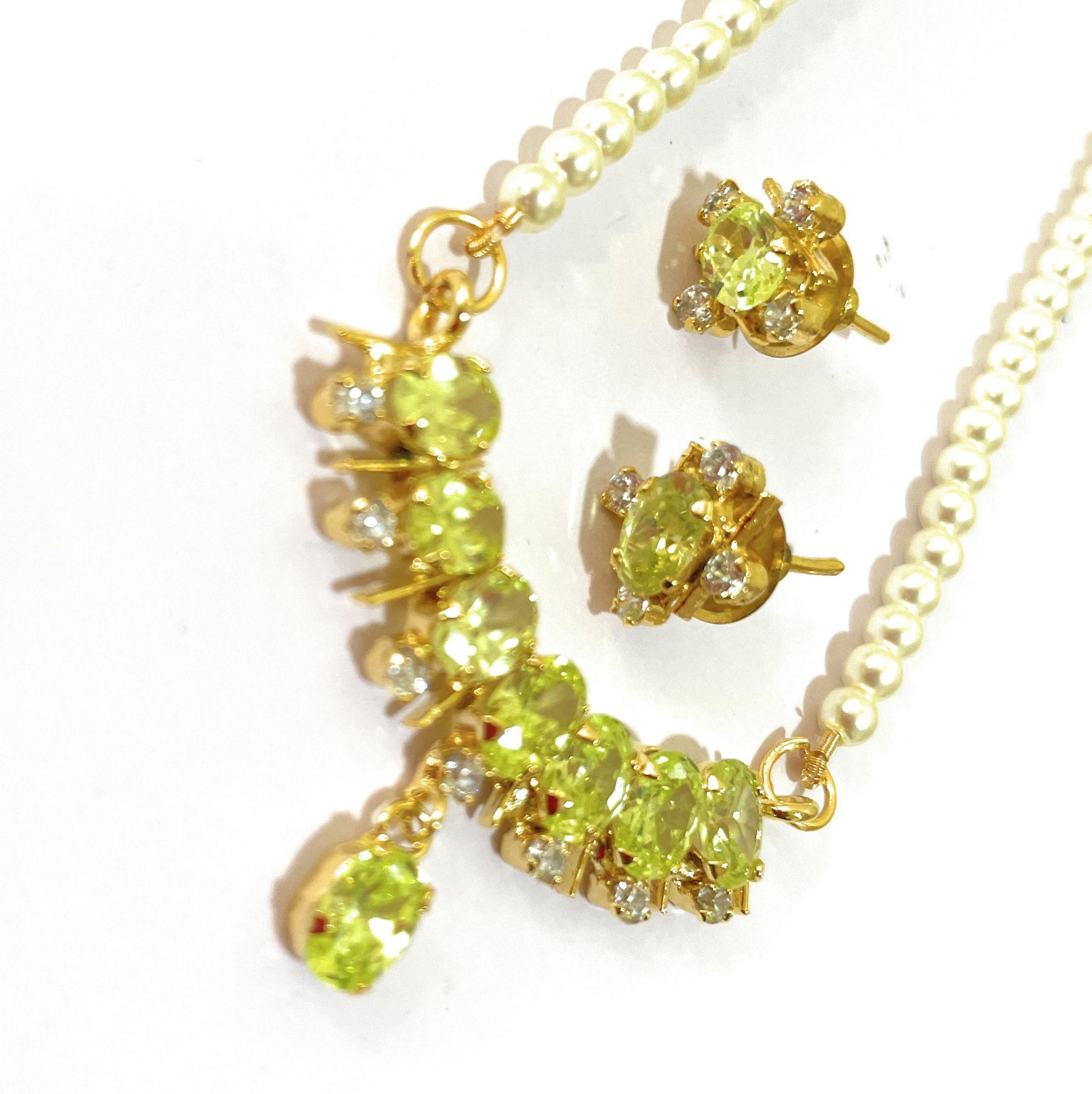 Small Peridot Bar Pendant Set