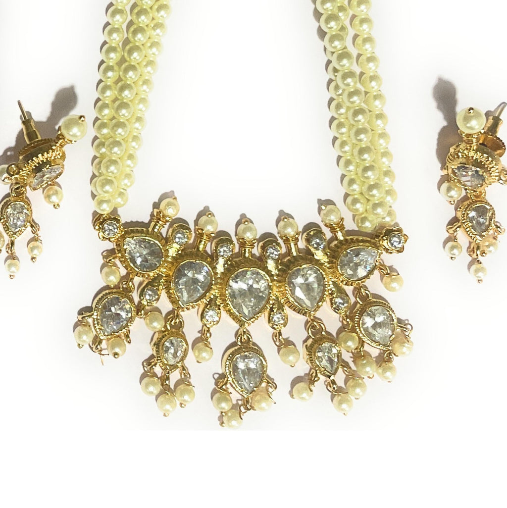 White American Diamond Maharashtrian 5-leaves Tanmani Set