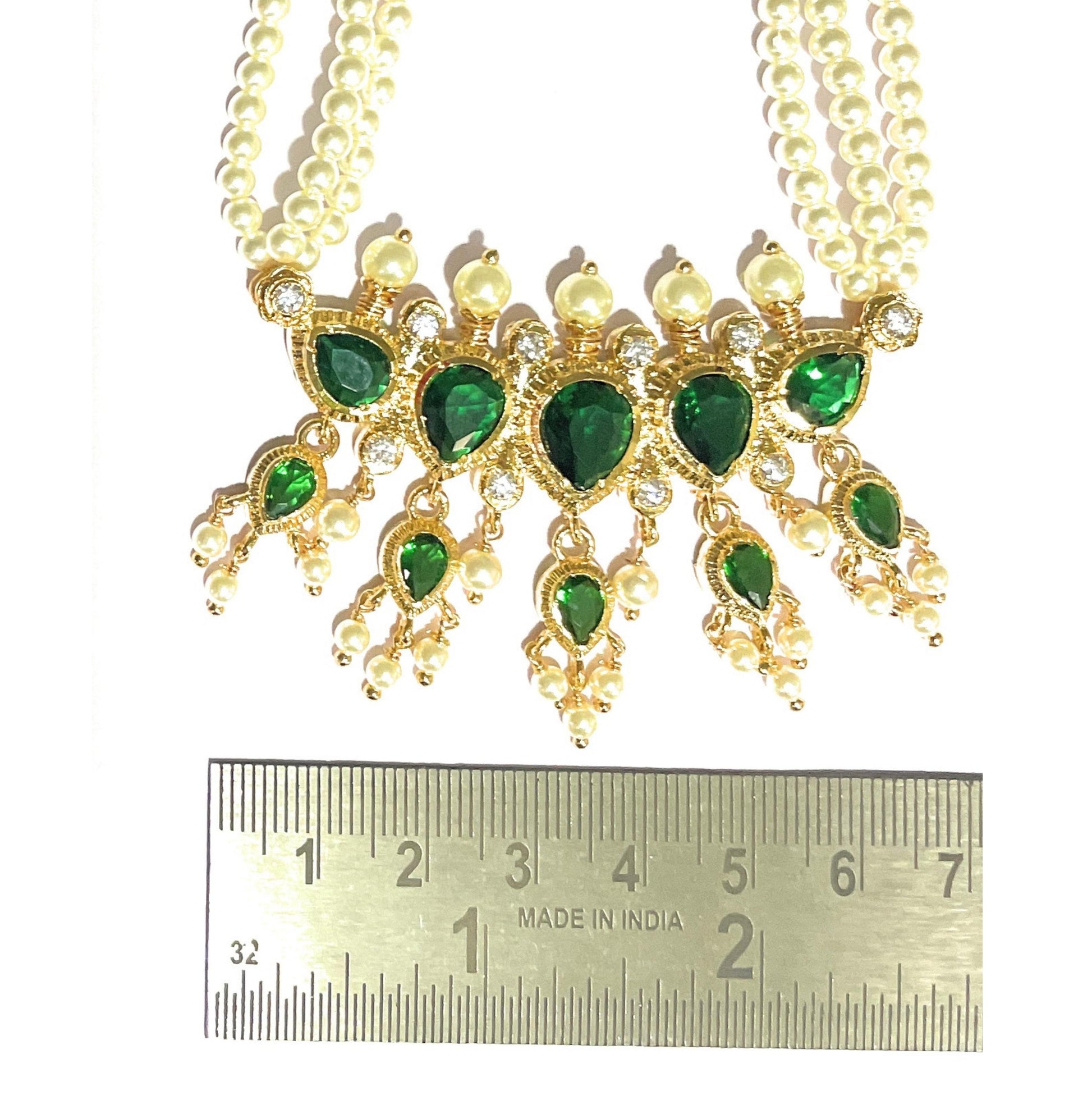 Red-Green American Diamond Maharashtrian 5-leaves Tanmani Set