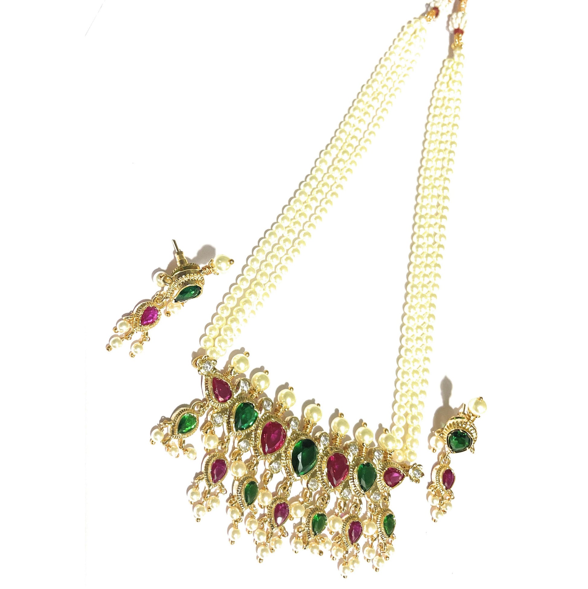 Red-Green American Diamond Maharashtrian 7-leaves Tanmani Set