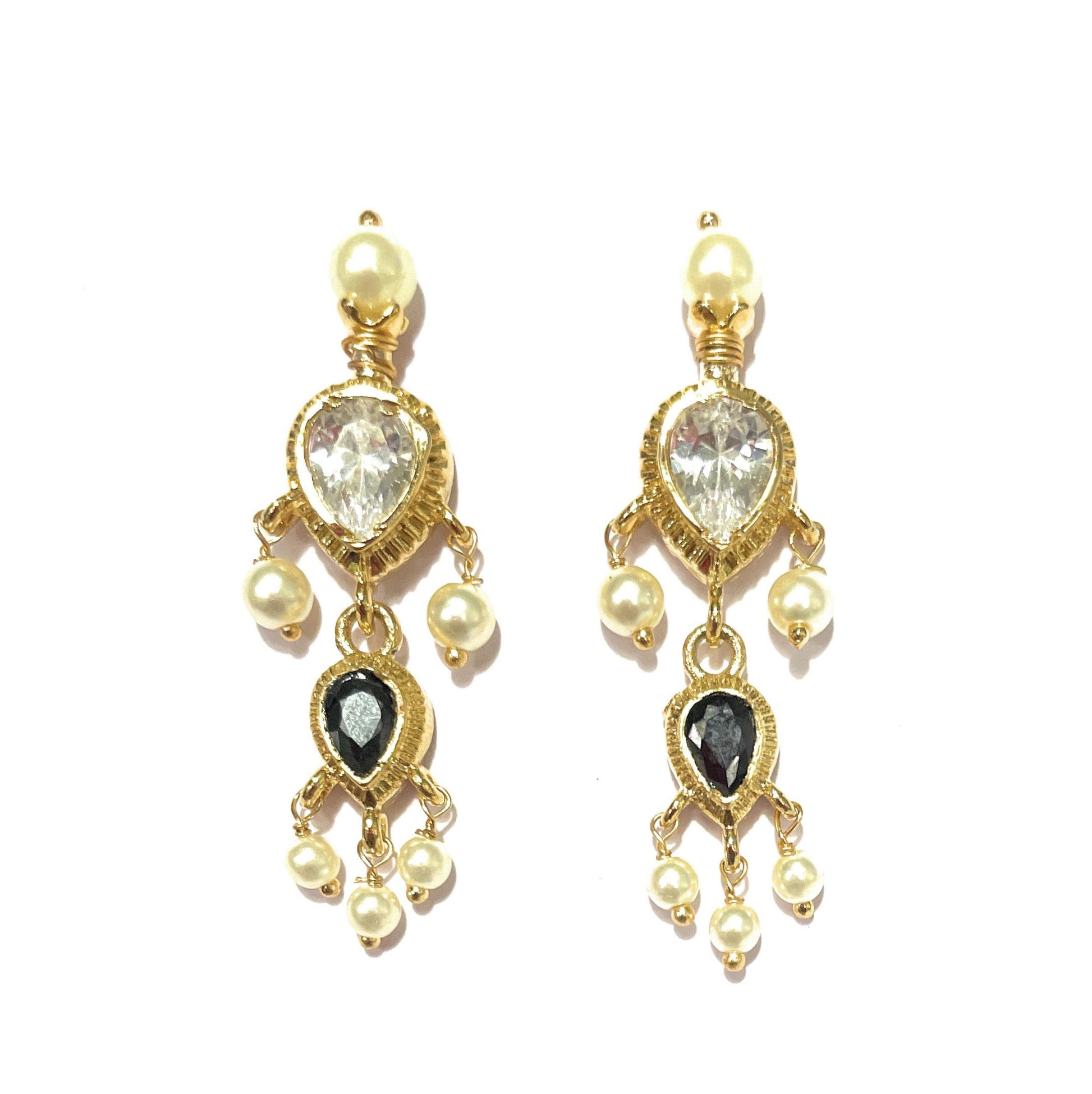 Black & White American Diamond Maharashtrian 3-leaves Tanmani Set