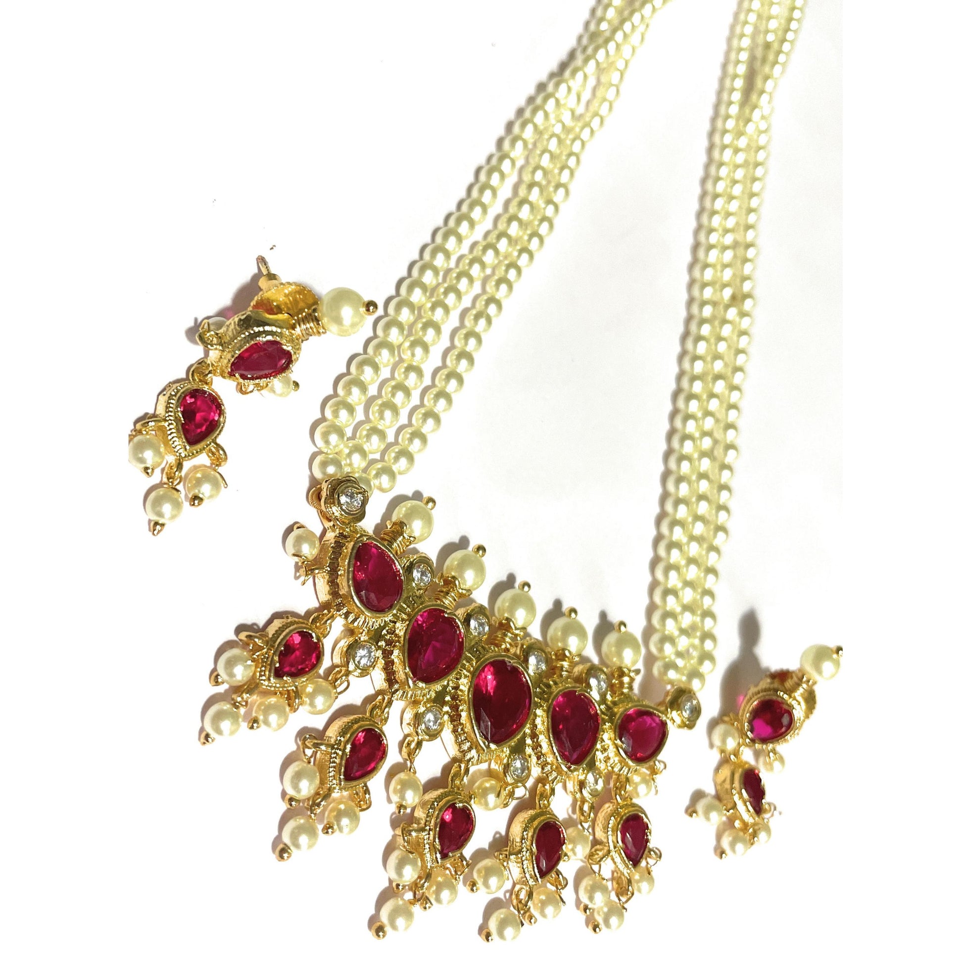 Red American Diamond Maharashtrian 5-leaves Tanmani Set