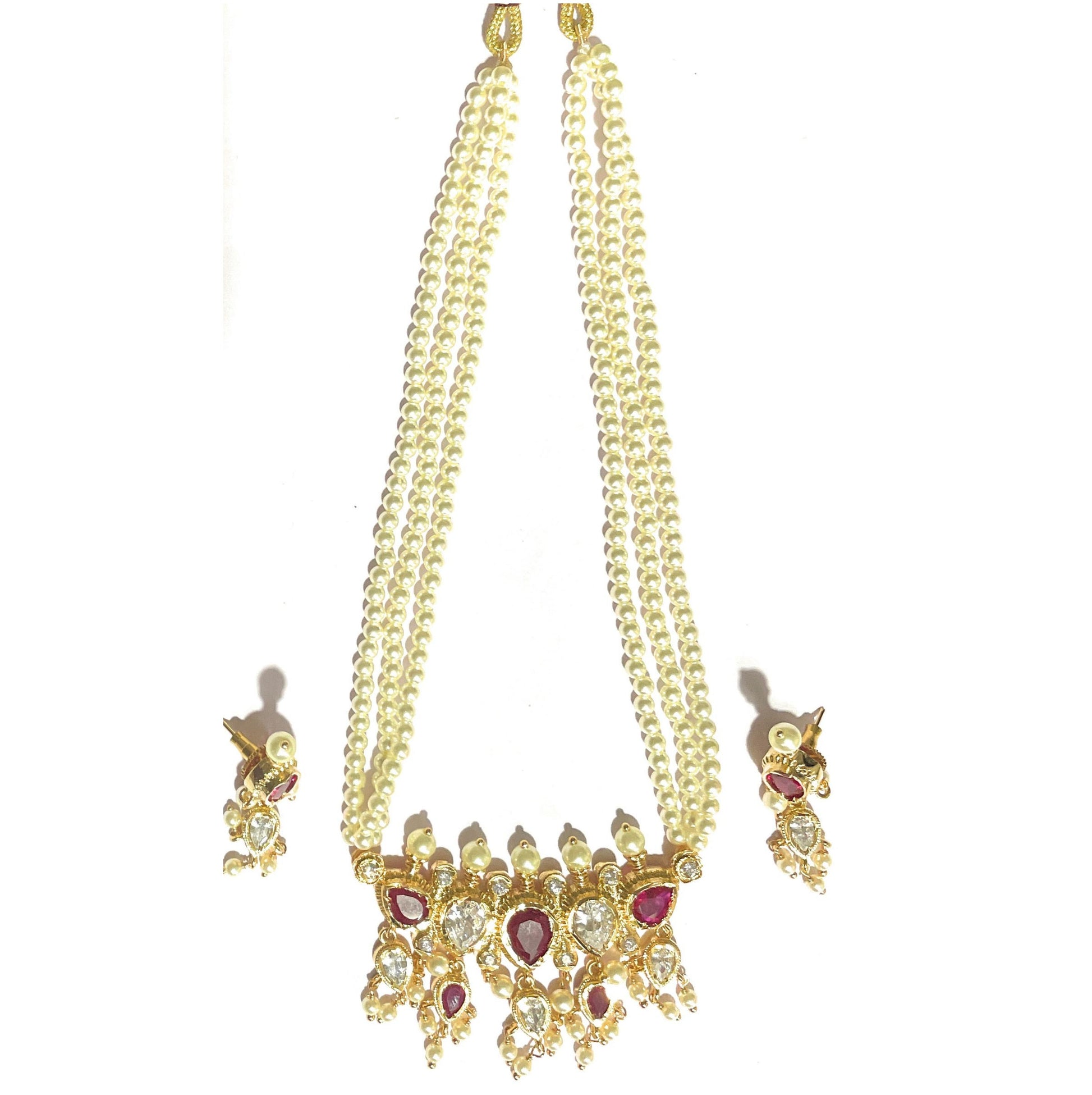 Red-White American Diamond Maharashtrian 5-leaves Tanmani Set