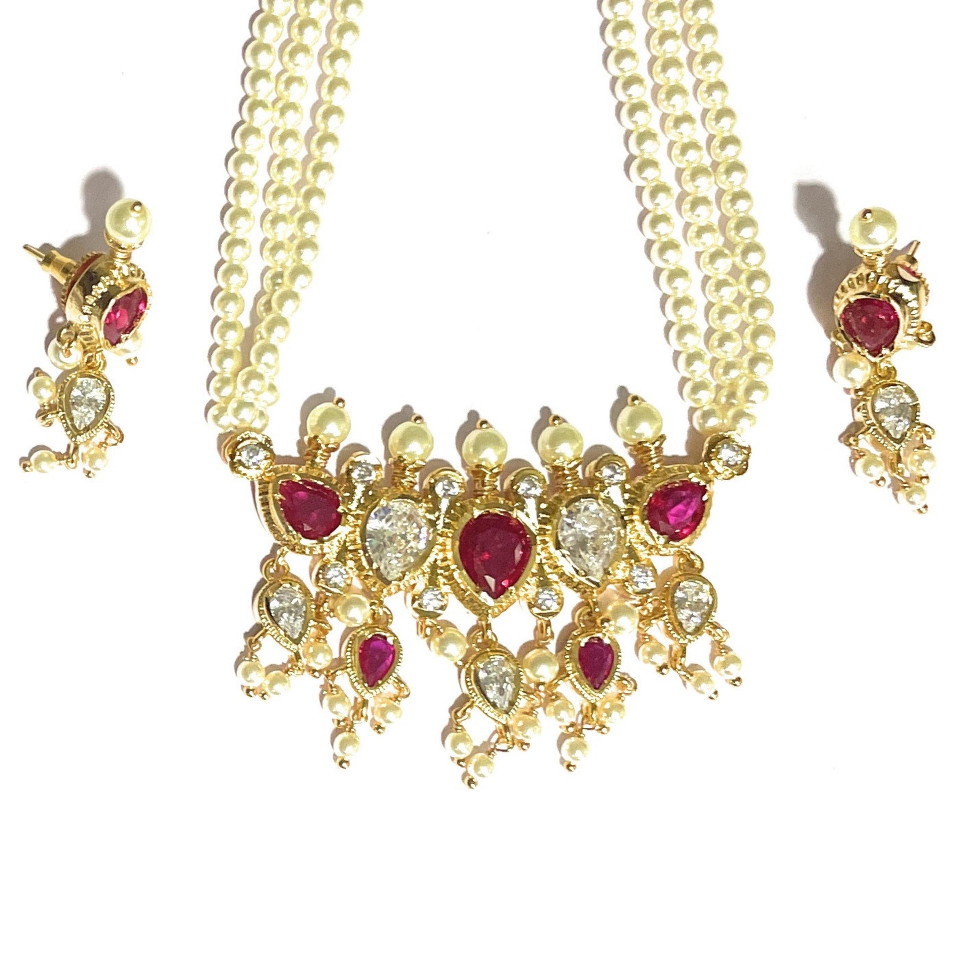 Red-White American Diamond Maharashtrian 5-leaves Tanmani Set