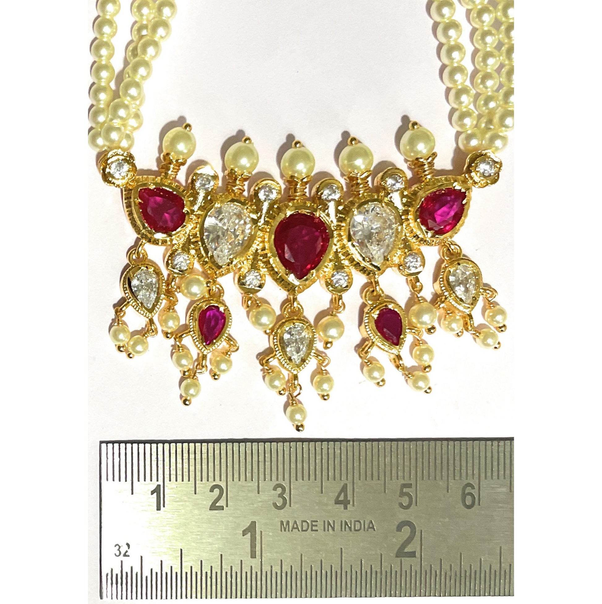 Red-White American Diamond Maharashtrian 5-leaves Tanmani Set