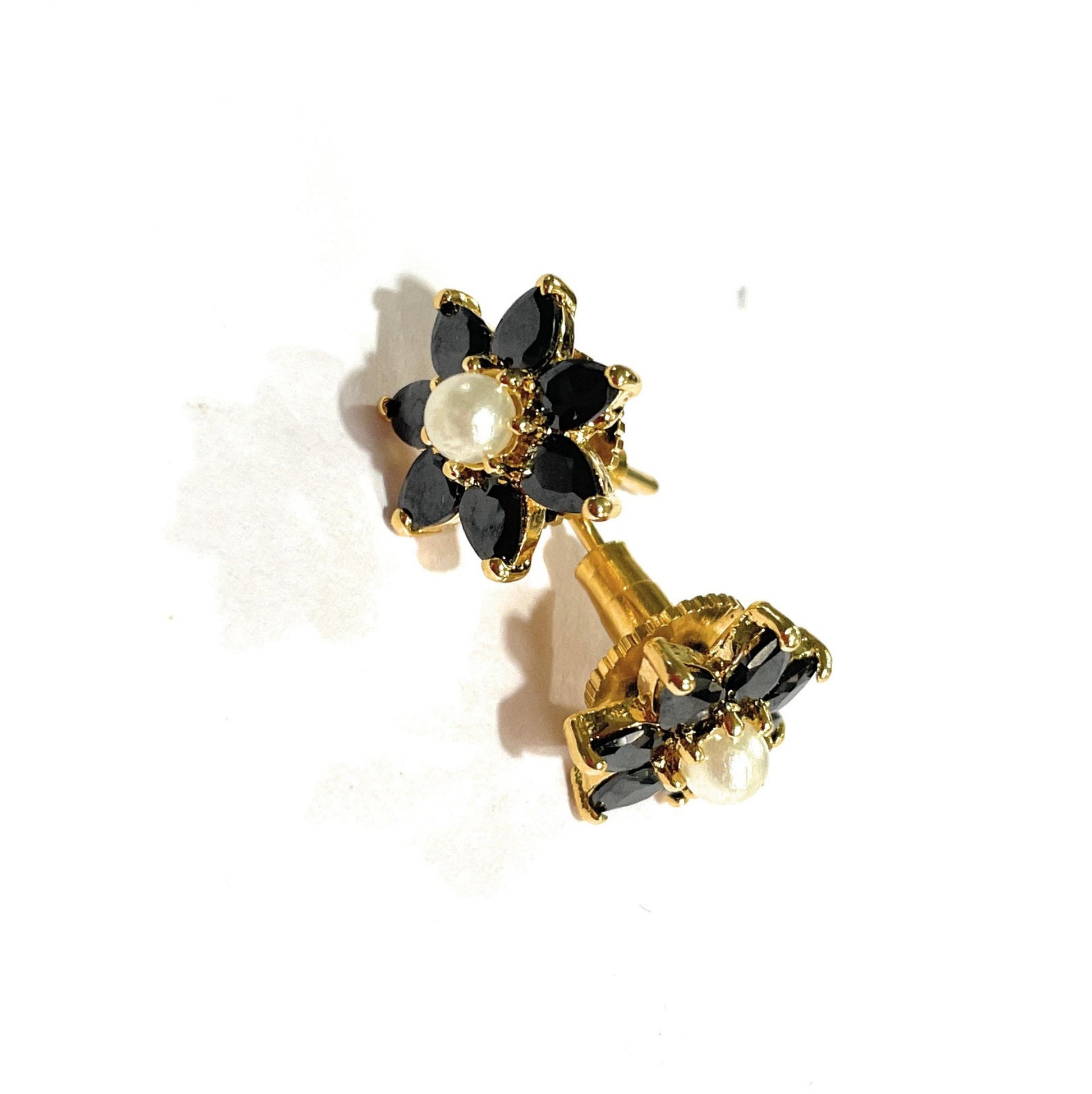 Black Moti Paan Shape Kudi