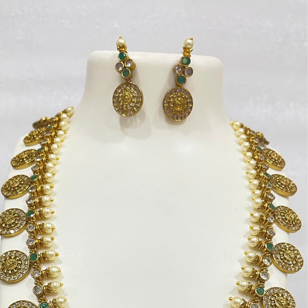 Antique finish Green White long putali haar N1101