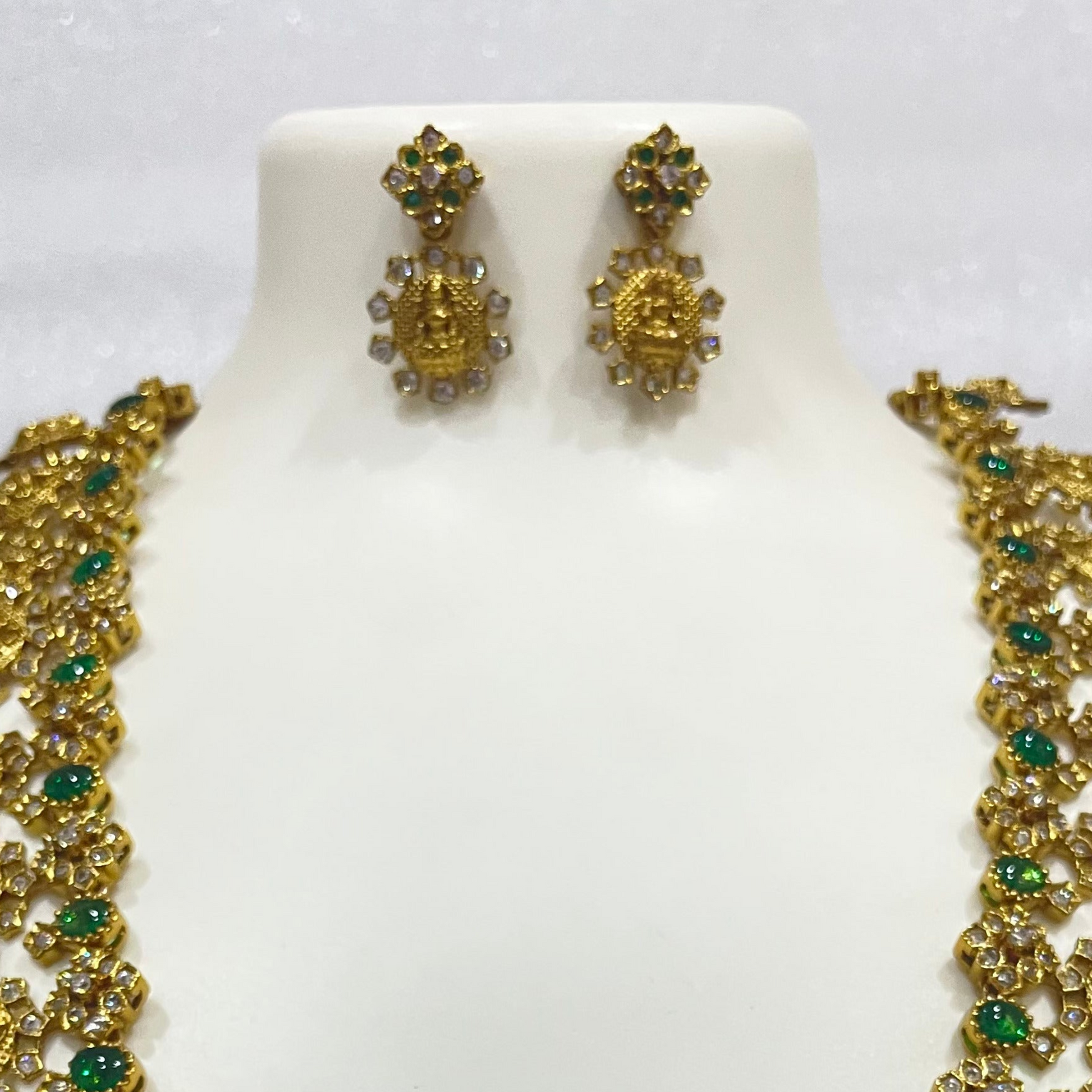 Antique Green White finish long putali Haar