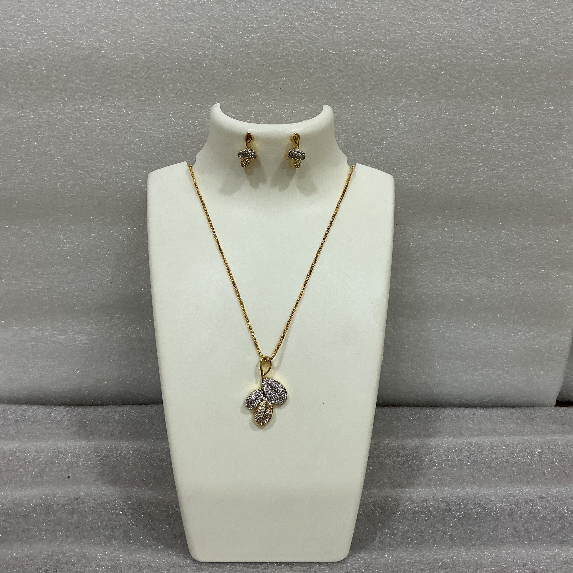 Mixed Polish Leaf Locket Set m400