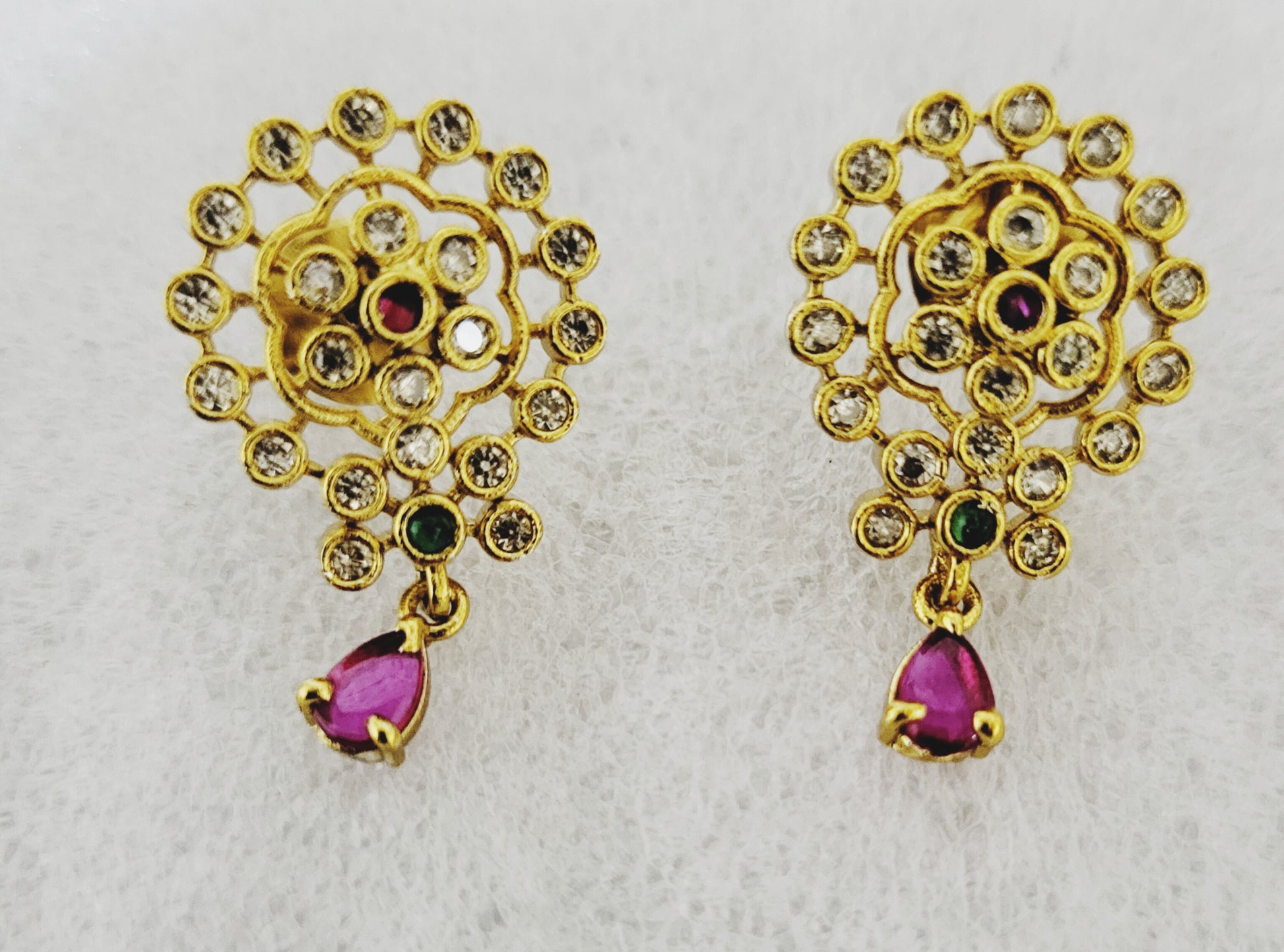 Antique Finish Red Green Drop Earrings m606 606