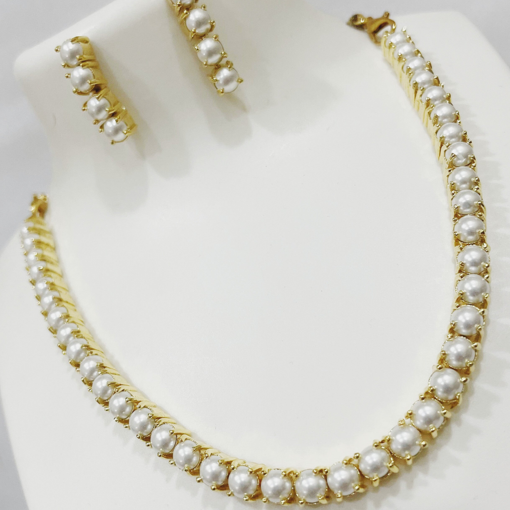Moti Single Line Necklace m349