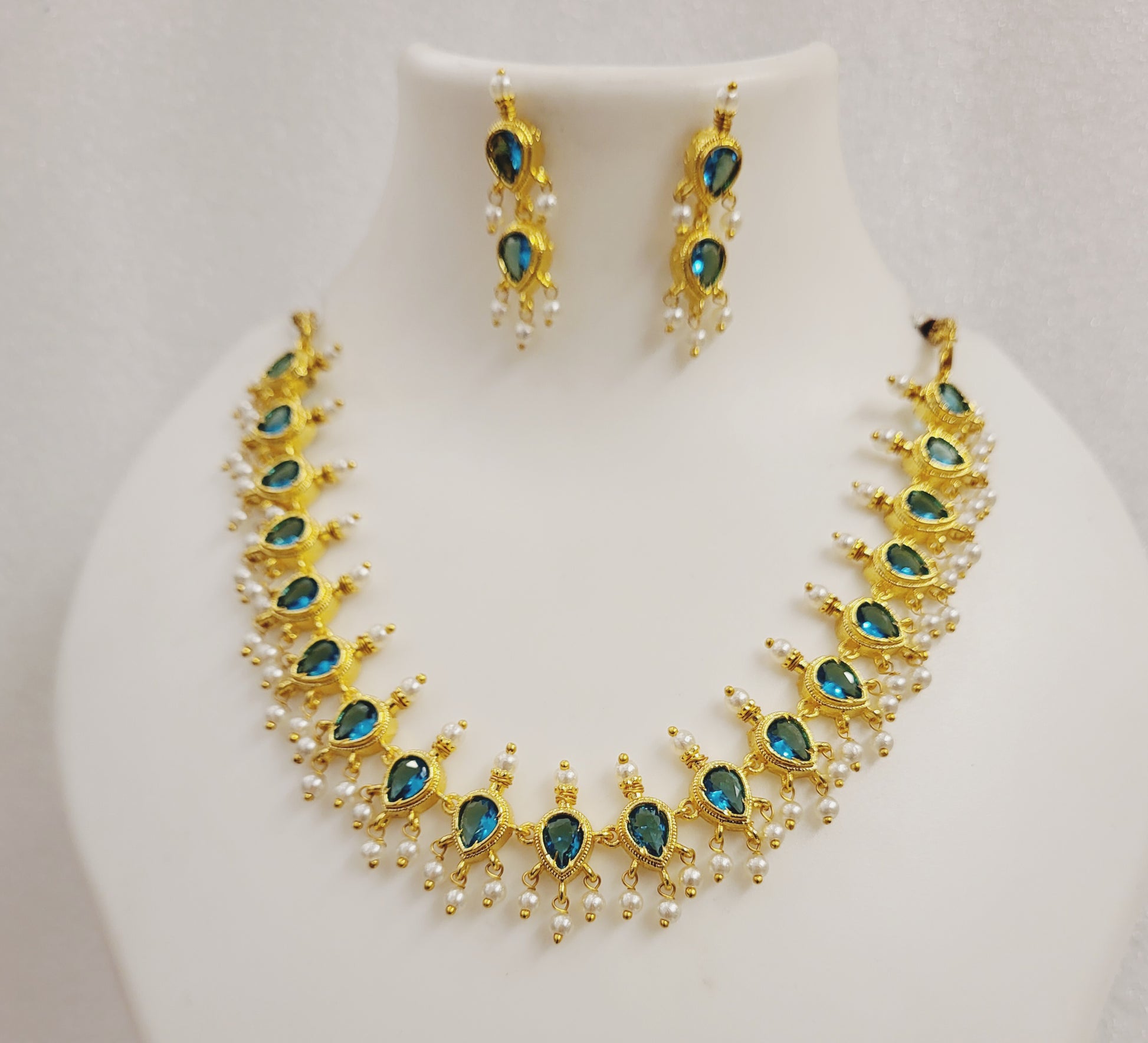 Turquoise Blue Panadi Haar Necklace Set m621