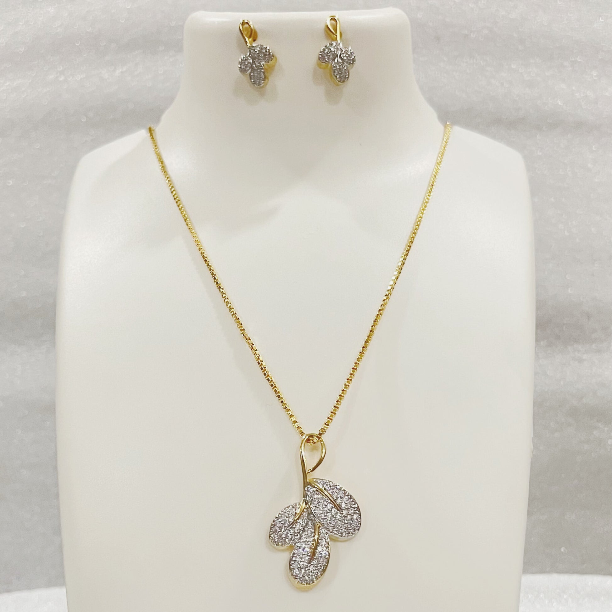 Mixed Polish Leaf Locket Set m400