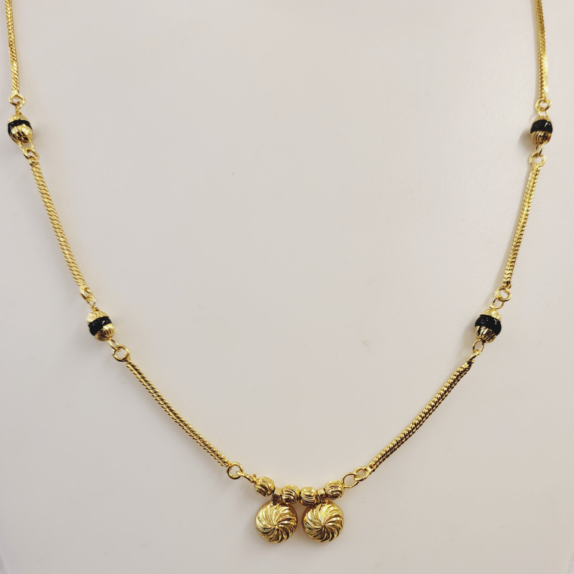 Delicate Short Mangalsutra m661 661