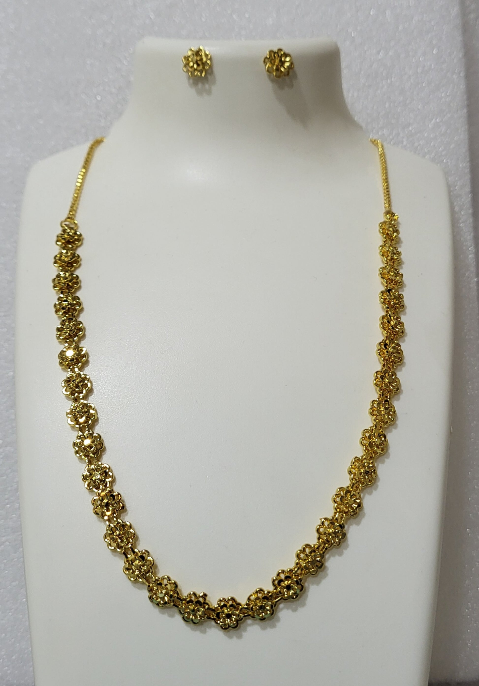 Bakul Haar Single Strand with a Single Flower Top m670