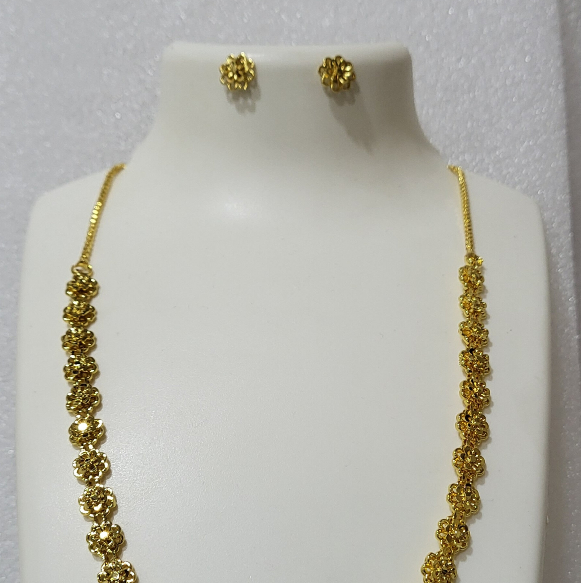 Bakul Haar Single Strand with a Single Flower Top m670