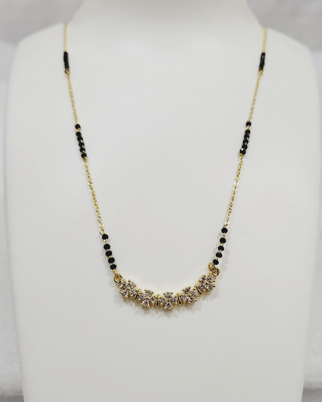 Five Flowers Delicate AD Mangalsutra m676 676