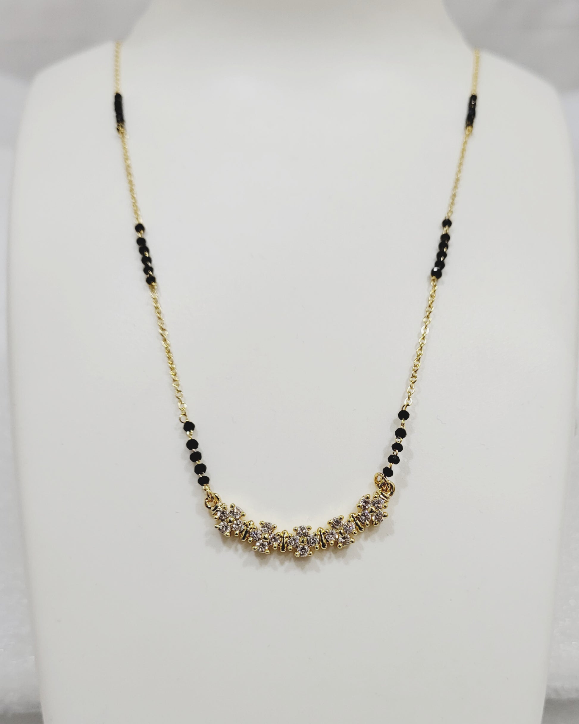 Five Flowers Delicate AD Mangalsutra m676 676