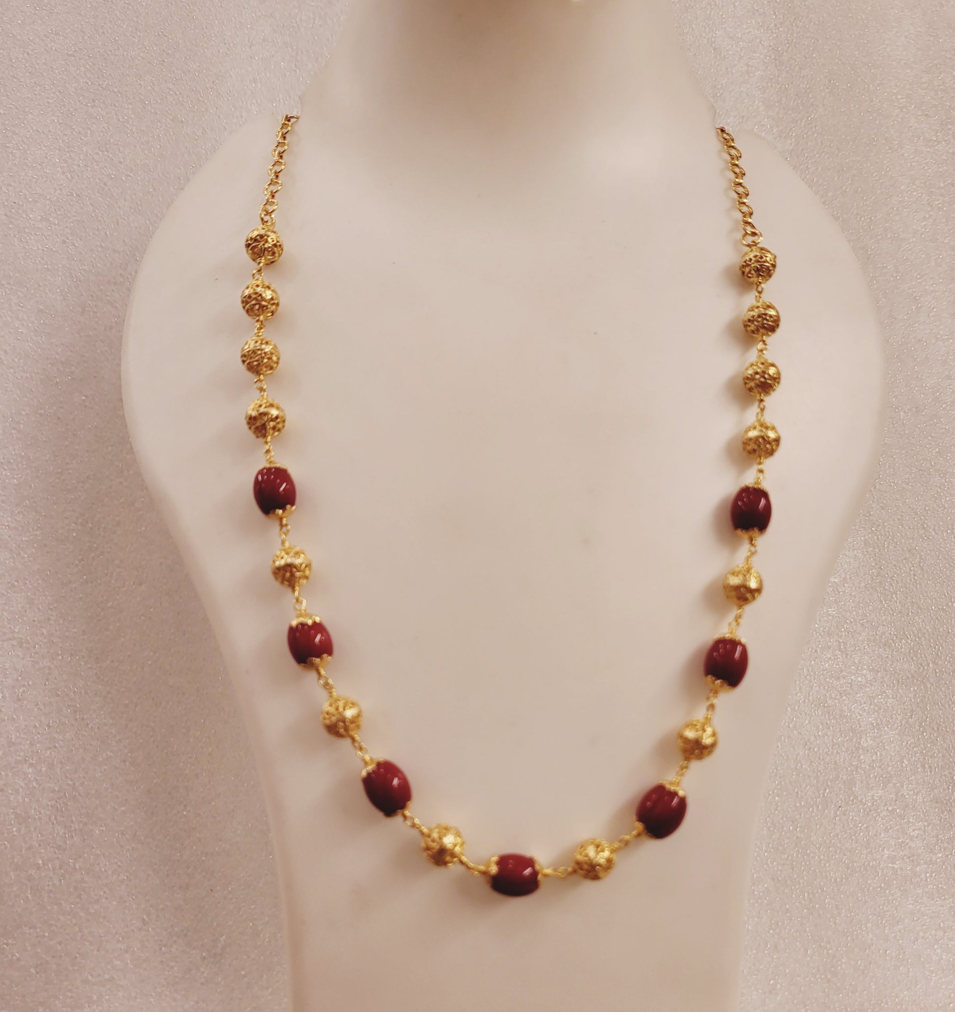 Dolak Coral and Golden Beads Strand Necklace m688 688