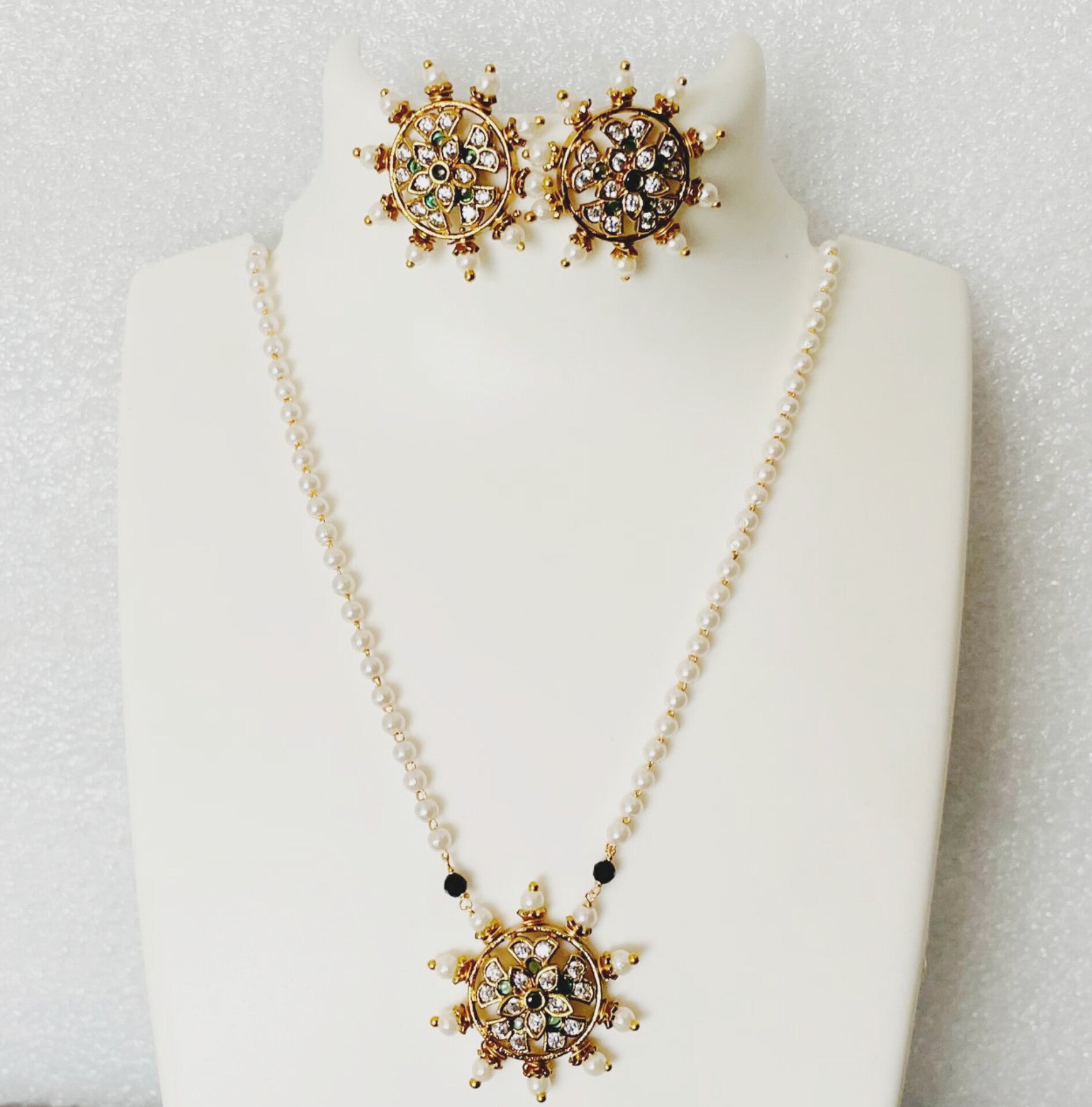 Green White Rathachakra Moti Mangalsutra Set m713 713