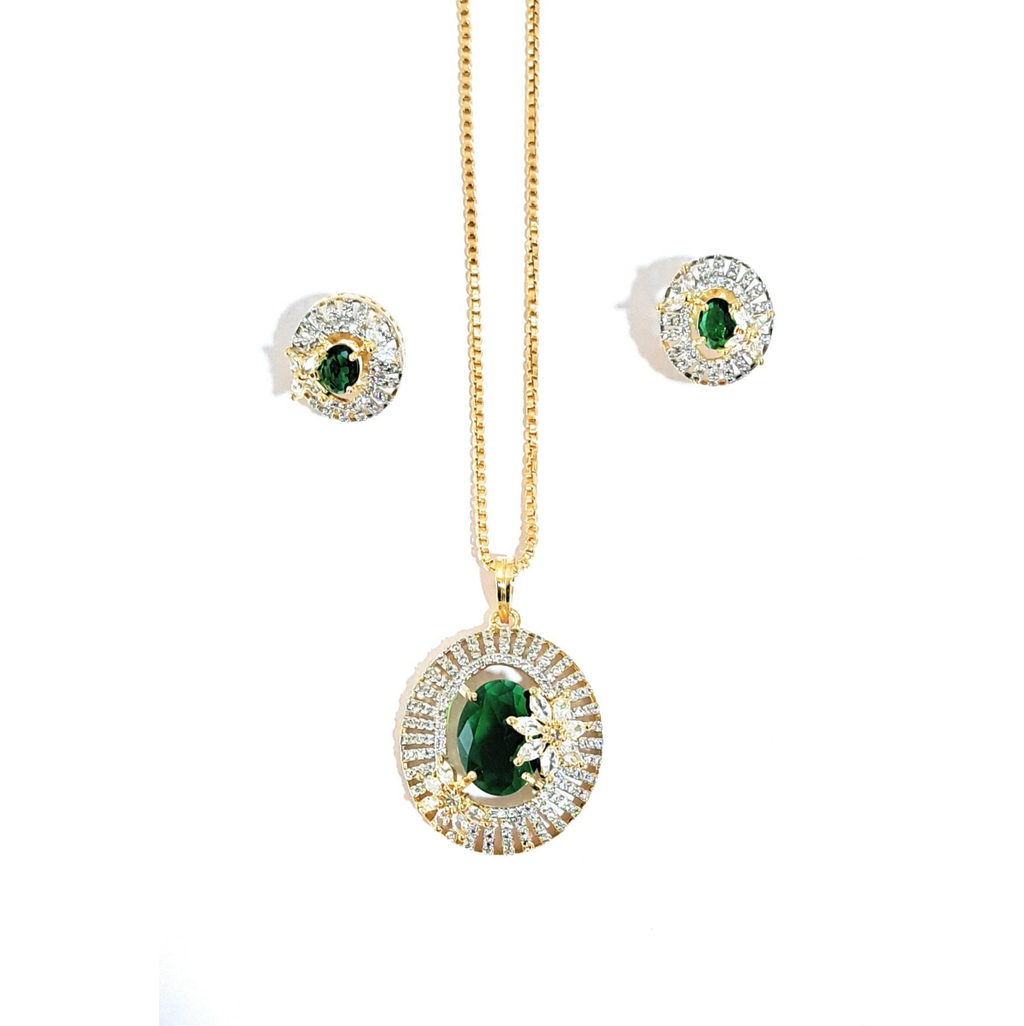Oval Centre Piece And White American Diamond Locket Set